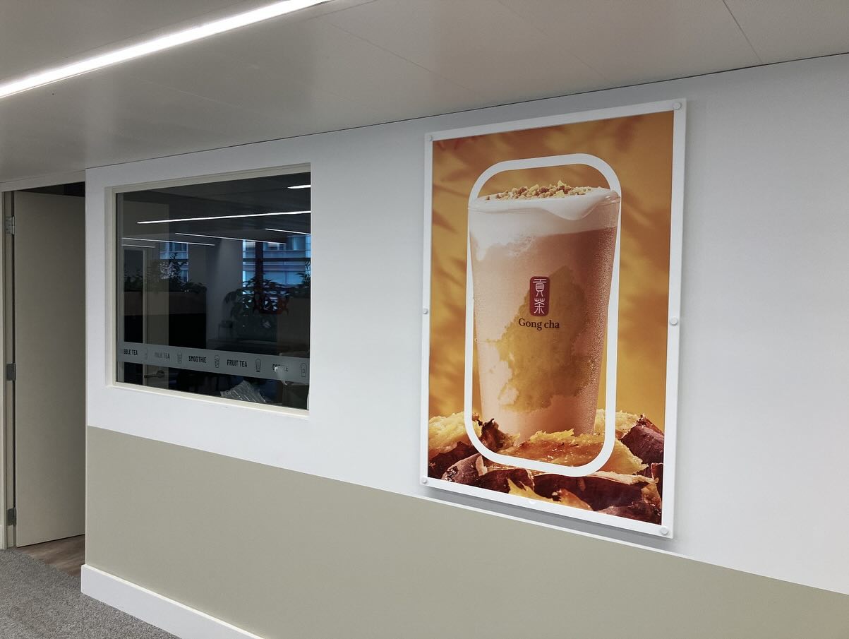 Fit for an Emperor, styled for the office.
We gave @gongchacoventgarden London HQ the royal treatment:
▪️Wall-mounted fabric frames
▪️Custom wallpapers
▪️Sleek white acrylic frames with swappable graphics
▪️A majestic “Great Values” magnetic display
▪️And bubbly manifestations to top it off
Because when your tea is fit for royalty, your office should be too.
#GongCha #OfficeGlowUp #FitForTheEmperor #DesignRoyalty #BubbleTeaBosses