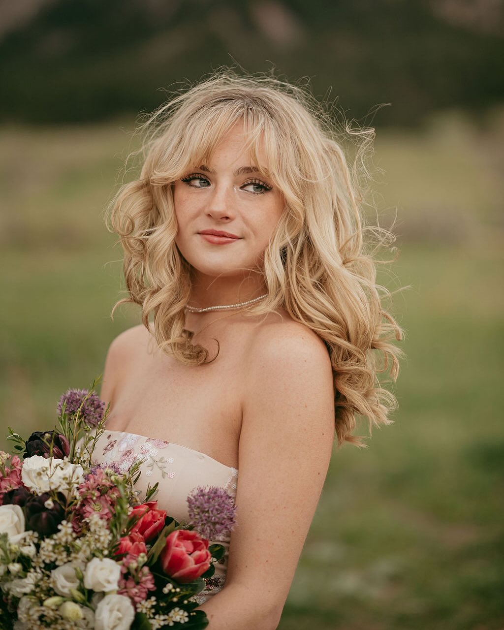 A few favorites from Halle’s senior portrait session we took last week in Boulder! It’s such an honor to capture photos that celebrate a big life change. I’m so excited that spring is finally here and to see new life bursting forth ✨🌱 I’ve missed green
.
.
.
#coloradowedding #bouldercolorado #coloradoelopementphotographer #coloradoelopement #boulderelopement #coloradoportraitphotographer #rockymountainweddingphotographer #empowermentphotography #estesparkweddingphotographer #destinationweddingphotographer #rockymountainwedding #rockymountainelopement #coloradophotographer #coloradoengagementphotographer #denverphotographer #denverportraitphotographer #boulderelopementphotographer #coloradoportraitphotographer #boulderweddingphotographer #denverweddingphotographer #boulderphotographer #longmontphotographer #rockymountainnationalpark #denverengagementphotographer #boulderportraitphotographer #coloradoweddingphotographer