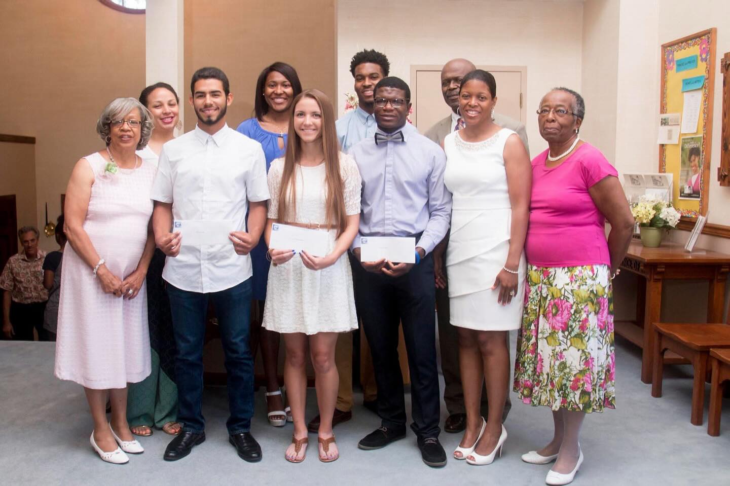 Happy Monday!
3rd Fun Fact of May:
Since 2016, the L-Train Memorial Foundation has awarded 17 Scholarship Recipients ! Totaling over $20,000 in scholarship money. Our recipients have gone off to wonderful schools like Norte Dame University, Seton Hall University, Caldwell University , Hampton University and more. Check out our website to hear testimonials . 📚
#Education #Jersey #LtrainMemorial #Legacy #Generational #Youth #community