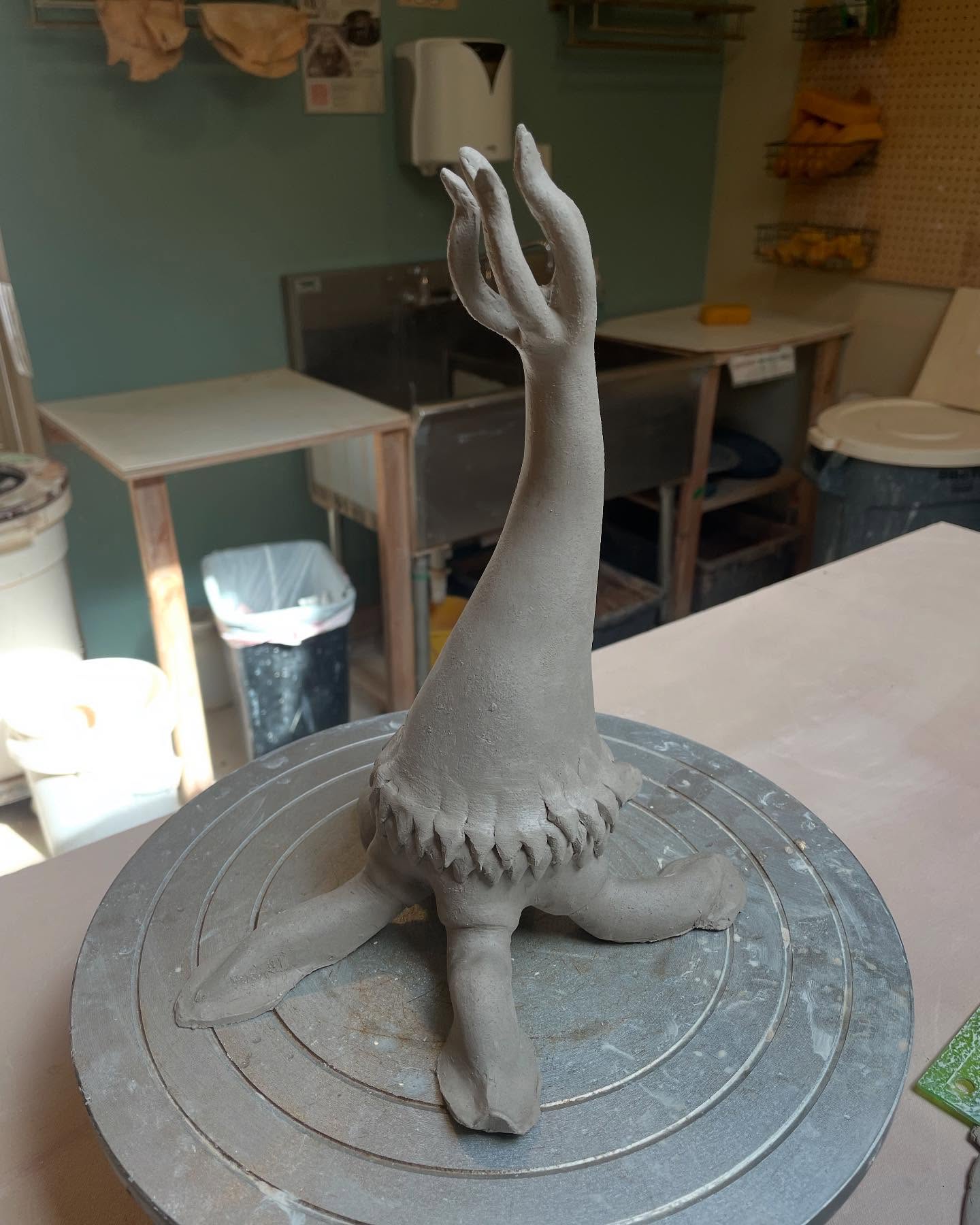 Working on part of a piece in a new series of Definitely Not Rabbits (still working on the name 😅). This one gets scales, and will form the base of the final sculpture.