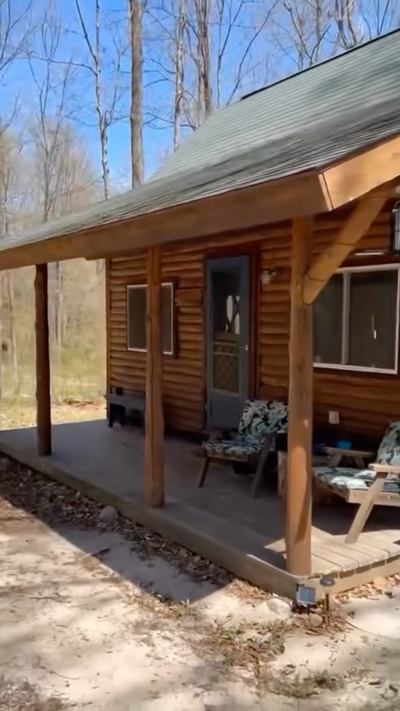 A walk around Gabriel’s Cabin today 🥰