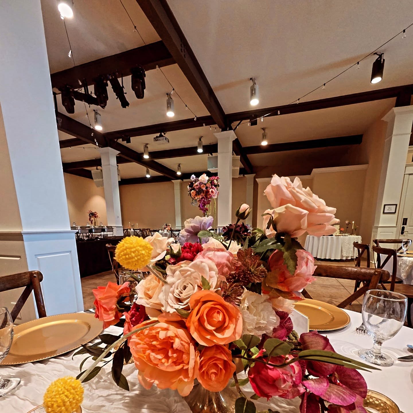 Congratulations Kate & Ian!! What a beautiful day to celebrate the love of two incredible people. Every detail was perfect, and the party was rocking! I pray that you cherish each moment together every day just like you did on this special one. @ialberts13 @kate_dowell
Venue: @cityviewevansville
Food: @acropolisevv
Photo: @kasey_fanton
Video: Jake Watson
DJ: @sonusdj_evansville
Cake: @saigesbakingcreations
Floral: @prettyposiesbyjan
#dayofcoordinator #dayoneweddings