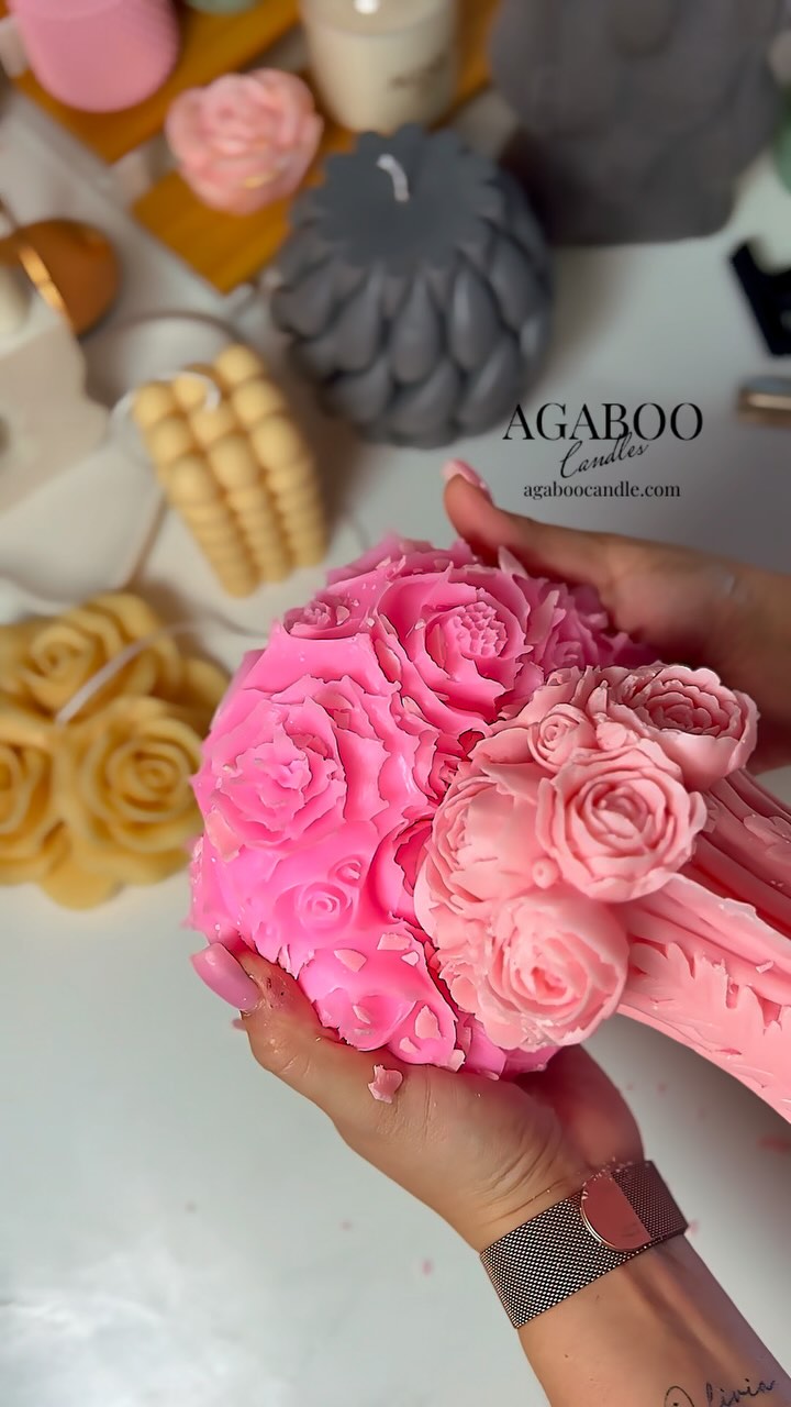 Unmolding this dreamy pink peony bouquet candle — every petal crafted with care. A perfect gift for bridesmaids, wedding decor, or simply to treat someone special. Soft, romantic, and 100% handmade.
Available now at agaboocandle.com
#peonycandle #weddinggiftidea #bridesmaidgift #pinkcandle #floralcandle #soycandle #candleunmolding #candleart #handmadecandles #agaboocandle #candlemaker #romanticgift #homedecor #giftforher #weddingdecor #springvibes #bouquetcandle #waxflowers #aestheticcandle #bridalshowergift #candlelover #botanicalcandle #pinkdecor #soywaxcandle #candledesign #candleinspo #giftideasforher #weddingdetails #elegantgift #floralhomedecor