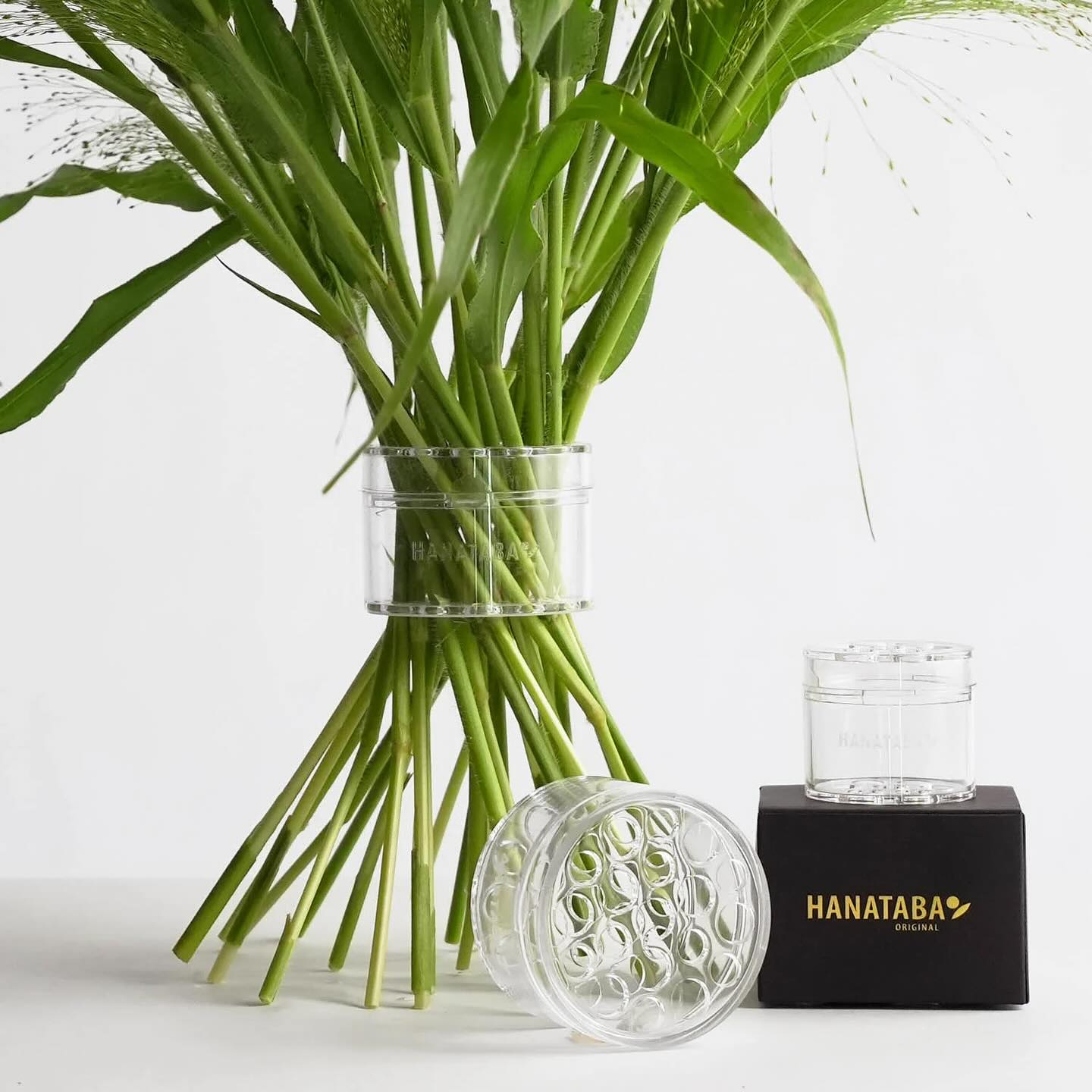 JUST IN FROM HANATABA, SWEDEN !!!
So easy to use, professional bouquets every time, available in store at I Suggest Flowers in Burgess Hill or online.
Alternatively we are promoting the Bouquet Twister and the elegant Glass Bubble Vase with our Flower Subscriptions at www.isuggestflowers.com
#isuggestflowers #hanataba #floraldesigns #luxury #shoplocal
