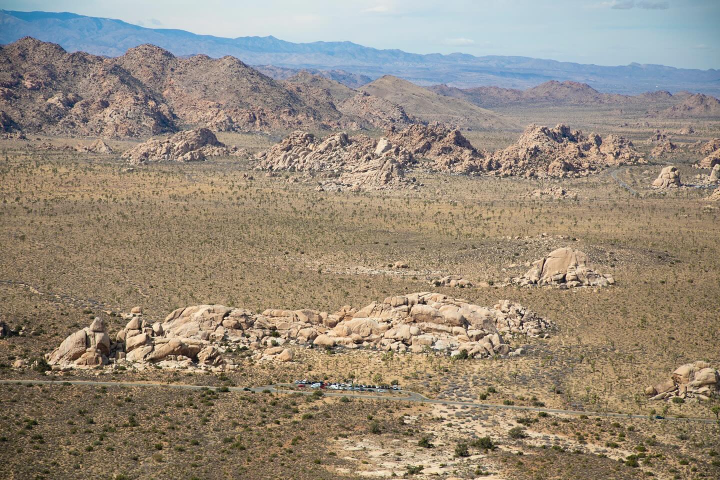Hot take: Desert views are so underrated.
#hike #hiking #hiker #desert #desertvibes #desertview #getoutside #joshuatree #joshuatreenationalpark #california