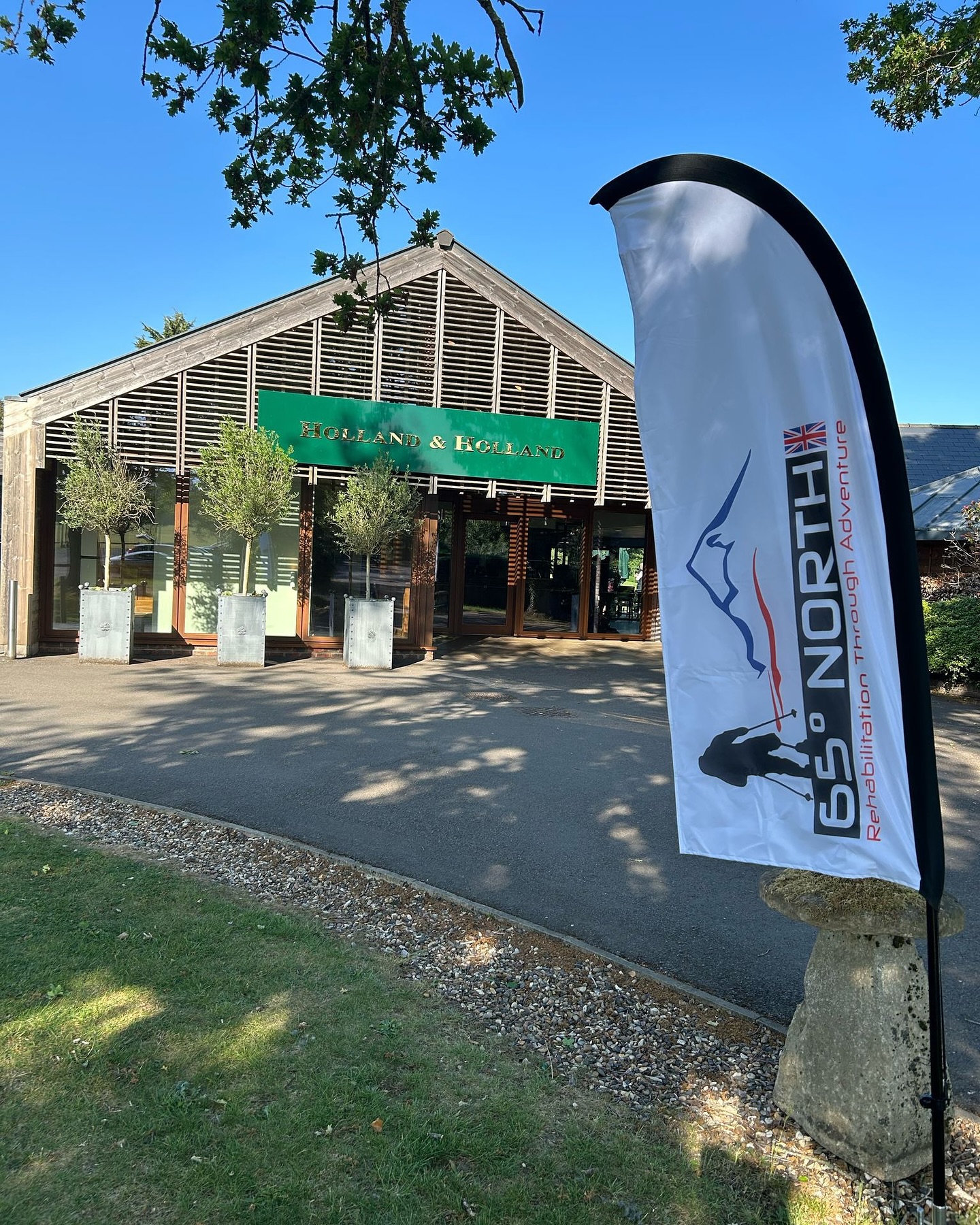 Had a great day yesterday raising funds for the incredible 65 Degrees North charity at Holland & Holland. Honoured to support such a meaningful cause!
It was inspiring to see so many people come together in support of a cause that makes a real difference.
Couple of pictures from the day.
#65degreesnorth #expandingbycontracting