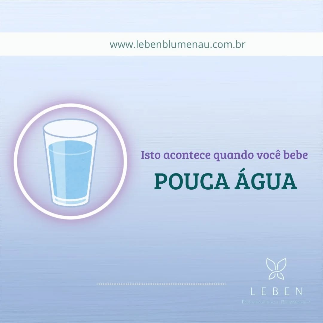 💧 Você está bebendo água suficiente?
A ingestão adequada de água pura é essencial para o bom funcionamento do corpo. A desidratação, mesmo que leve, pode afetar sua saúde de várias formas. Fique atento aos sinais! 👇
🔍 SINTOMAS DE BAIXA INGESTÃO HÍDRICA:
Boca seca e sede frequente
Urina escura e em pouca quantidade
Cansaço e falta de concentração
Tontura e dor de cabeça
Prisão de ventre
Pele seca ou opaca
🧪 EXAMES QUE PODEM SUGERIR DESIDRATAÇÃO:
Creatinina elevada (pode indicar prejuízo na função renal)
Ureia aumentada (especialmente se desproporcional à creatinina)
Sódio elevado (hipernatremia)
Hematócrito aumentado (concentração sanguínea maior)
Densidade urinária alta (urina mais concentrada)
💦 Dica simples: leve sempre uma garrafinha com você e beba água ao longo do dia, mesmo sem sede!
📌 Cuidar da hidratação é cuidar da sua saúde!
#saúde #hidratação #qualidadedevidaesaúde #clínicamédica #aguaevida #dicadesaude