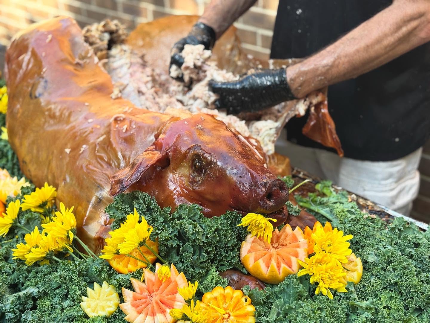 Pretty whole hog we served for a party this weekend!
#catering #bbq #bbqcatering #wholehog #pulledporkbbq #onsitecatering #wholehogcatering #ranuccisbbq #bigbuttbbq #ncbbq