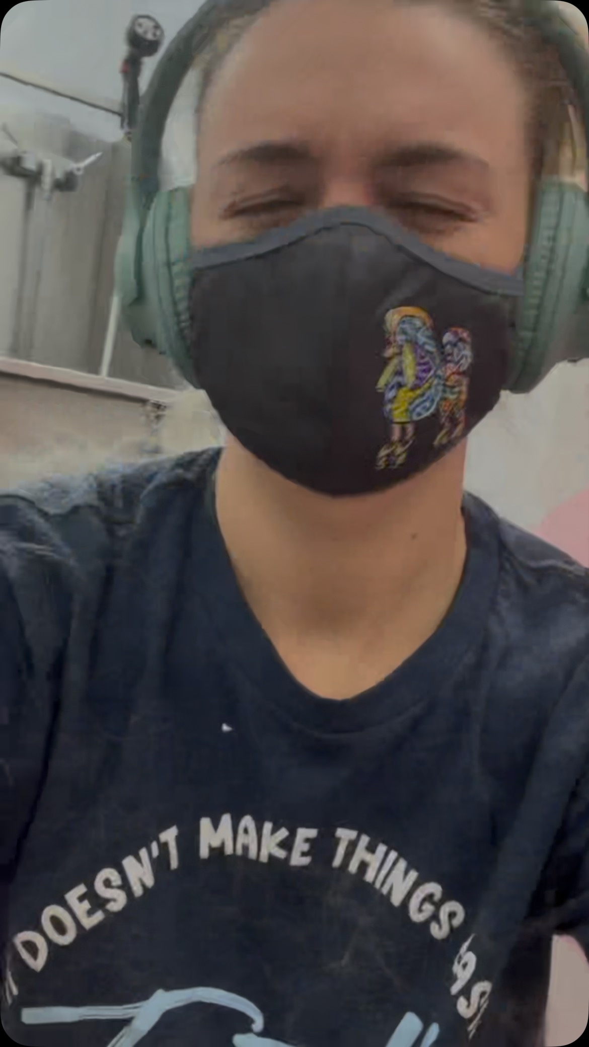 Living up to the name Dawn of De-shed! #DawnOfDeShed #dogs #mobilegrooming #petgrooming #iykyk #ilikebigmuttsicannotlie #sheddingseason