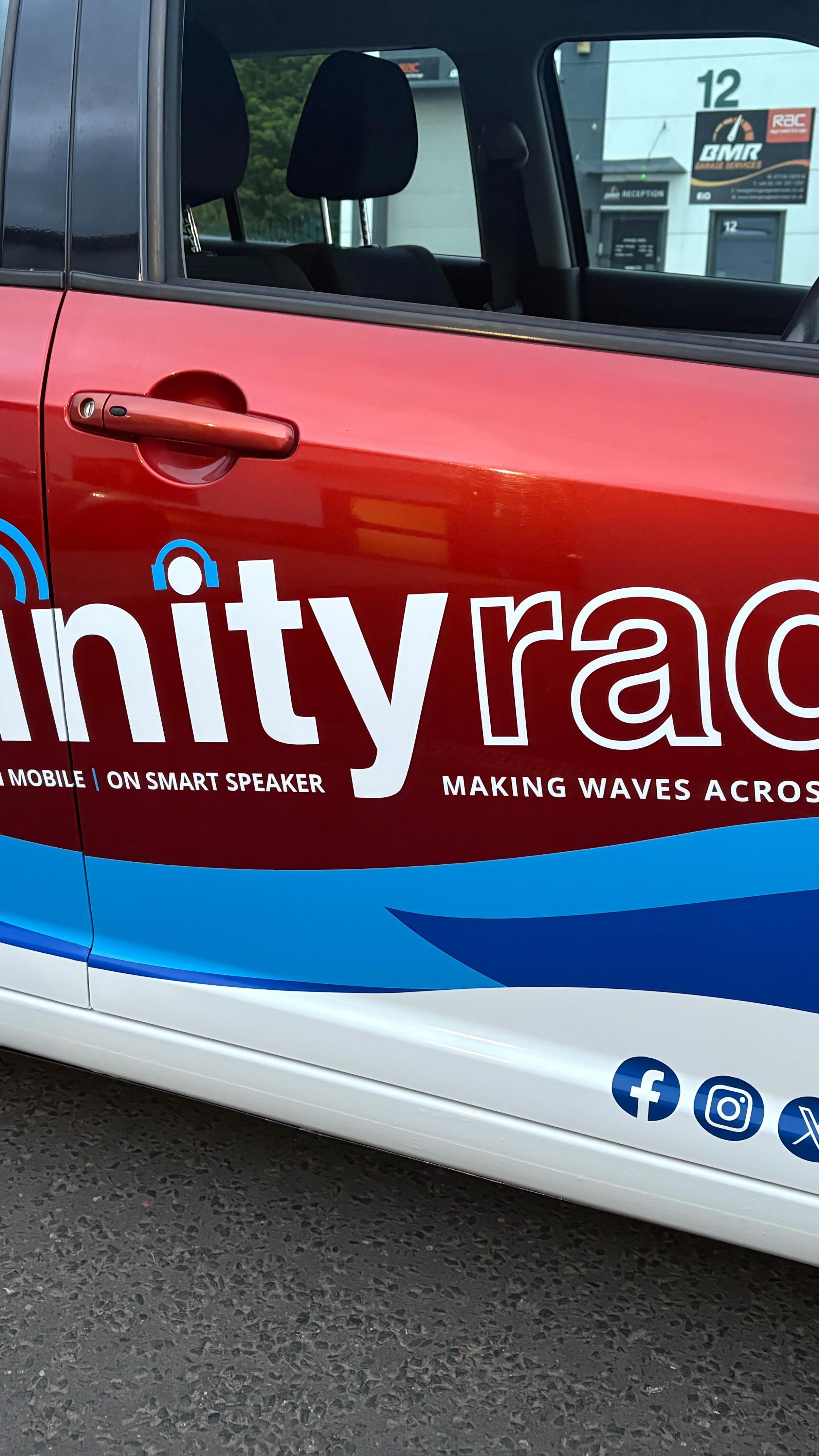 It was a pleasure to support @affinityradioneofficial on their new Community Engagement car. The car enables this local radio station the opportunity to broadcast live from events!
It was a team effort as always from NE Display to graphic their car ahead of a jam packed weekend out at South Shields market family funday and Planet Circus, Temple Park last weekend.