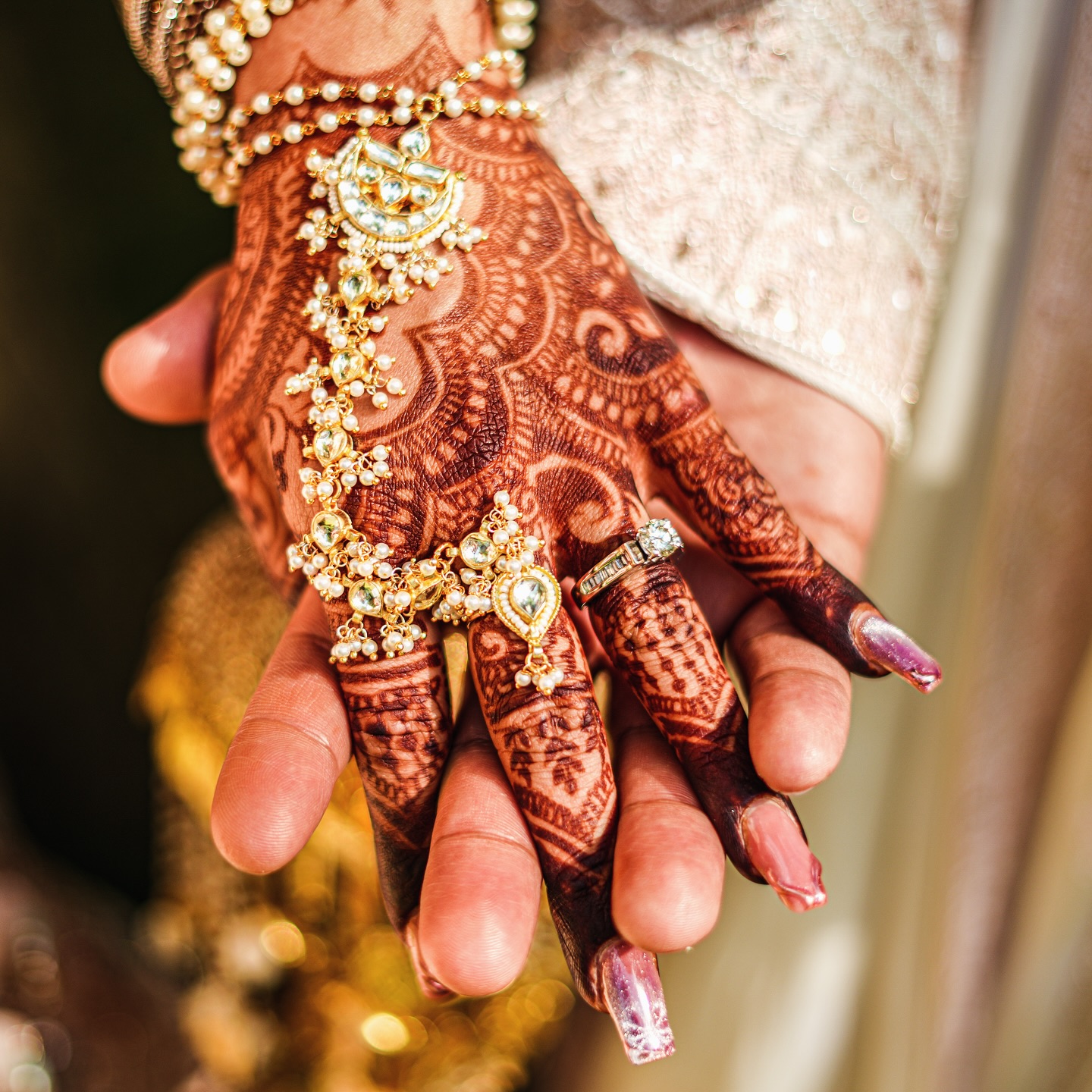 Two hearts. One promise 💫
ZELDEY.COM
#zeldey #mehndi #brideandgroom #desilove #mehndi_inspire #ukweddings