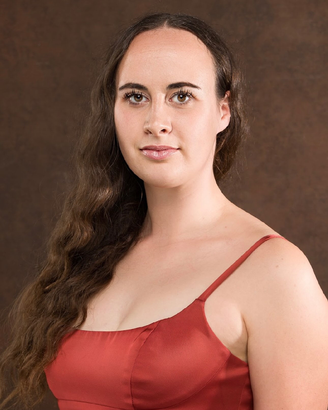 Meet Helena:
Helena grew up in Kelowna, and completed her Bachelor of Science in Nursing at UBCO, before moving to Vancouver Island. Throughout high school, Helena experienced multiple musical performance opportunities as Alexandra’s pupil, and as a member of Candesca in 2016. Since moving back home, Helena is excited to incorporate music in her life once again. When not singing, Helena enjoys hiking, running, playing crib, and working as a nurse in Kelowna’s mental health/substance use sector.