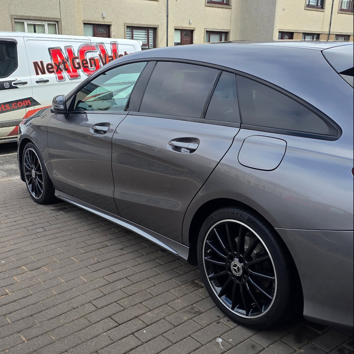 Stunning mercedes estate in for an exterior only express valet. The difference in the before and after is like night and day
There's no no more bugs and no more brake dust caked on to the alloys