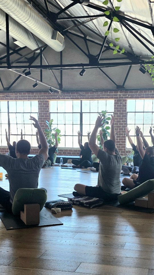 Today officers from @lapdcspalginsuttonpark and @lapdcspharvardpark joined representatives from the Office of Mayor Bass, Marqueece Harris-Dawson's Council District 8, and @lapdsouthbureau at @thetreeyogacoop to connect, collaborate, and share ideas on how to best serve our communities. Taking a few moments to stretch and breathe before engaging in discussion allowed all participants to find a deeper, more meaningful connection with each other and within themselves.
