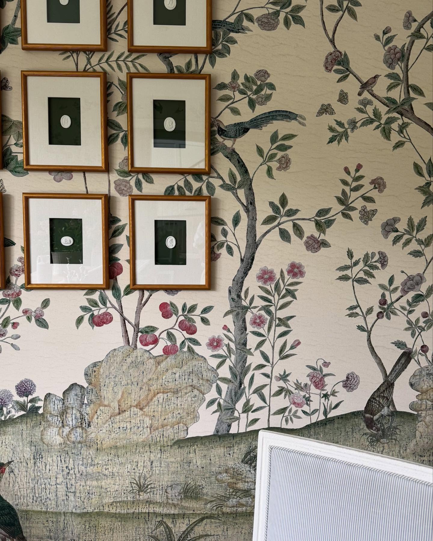Just back from a trip to our Hamptons Garden project…adding in the layers and sourcing some last beautiful things ✨ Only a peek for now, until she’s ready to go for summer in a few short weeks!