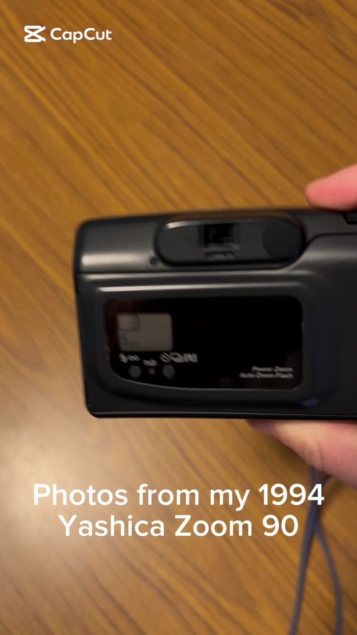 Point and shoot 35mm always have so much character to them
#filmphotography #35mm #photography