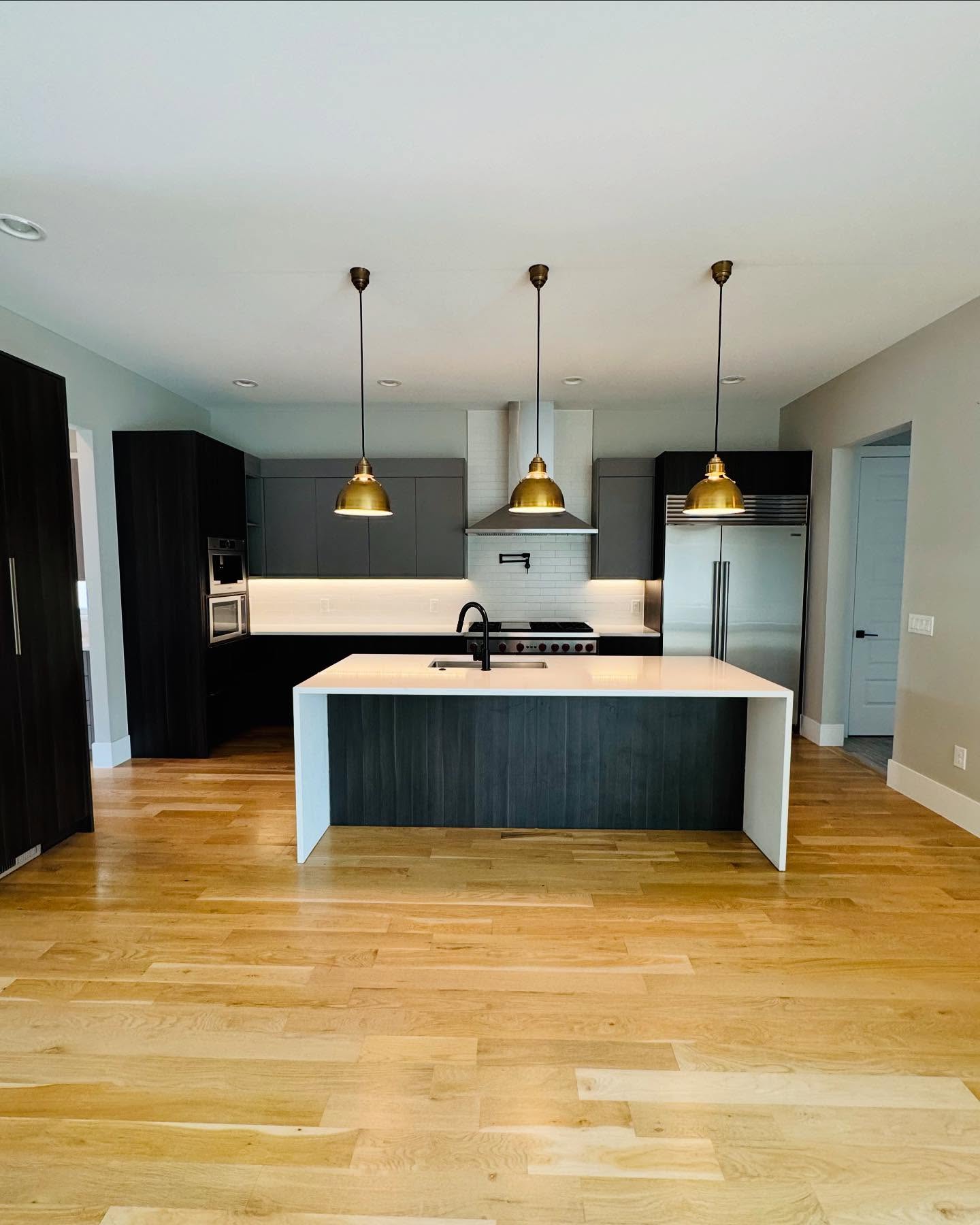 Deep Clean Move In Ready! 🤩
We had the pleasure of giving this beautiful home a top to bottom deep clean for a realtor before it was staged to be shown. A spotless home makes all the difference!
Whether you’re staging, selling, or just want that fresh start feeling, we’ve got you covered.
📞 Book your clean with us today!
#Happyhome #DeepCleanExperts #RealtorReady #StagingSuccess #SpotlessHomes #HappyHomeCleaning