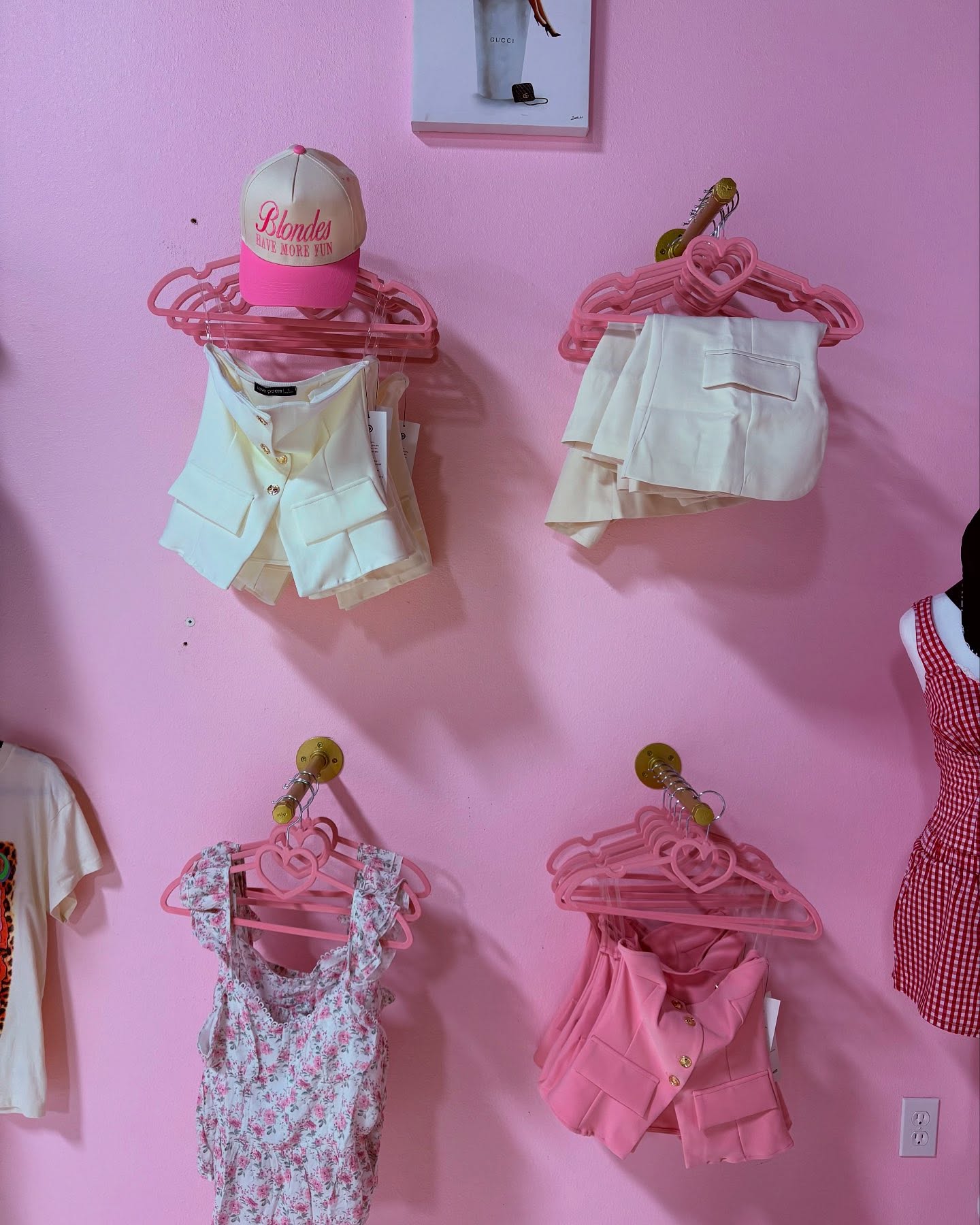 New storefront calls for a complete rebrand. Our collections are unstoppable. From pink to classy to comfy. We have another huge drop launching in 2 weeks. You don’t want to miss it. Browse our site for the newest and trendy clothing🛍️🎉