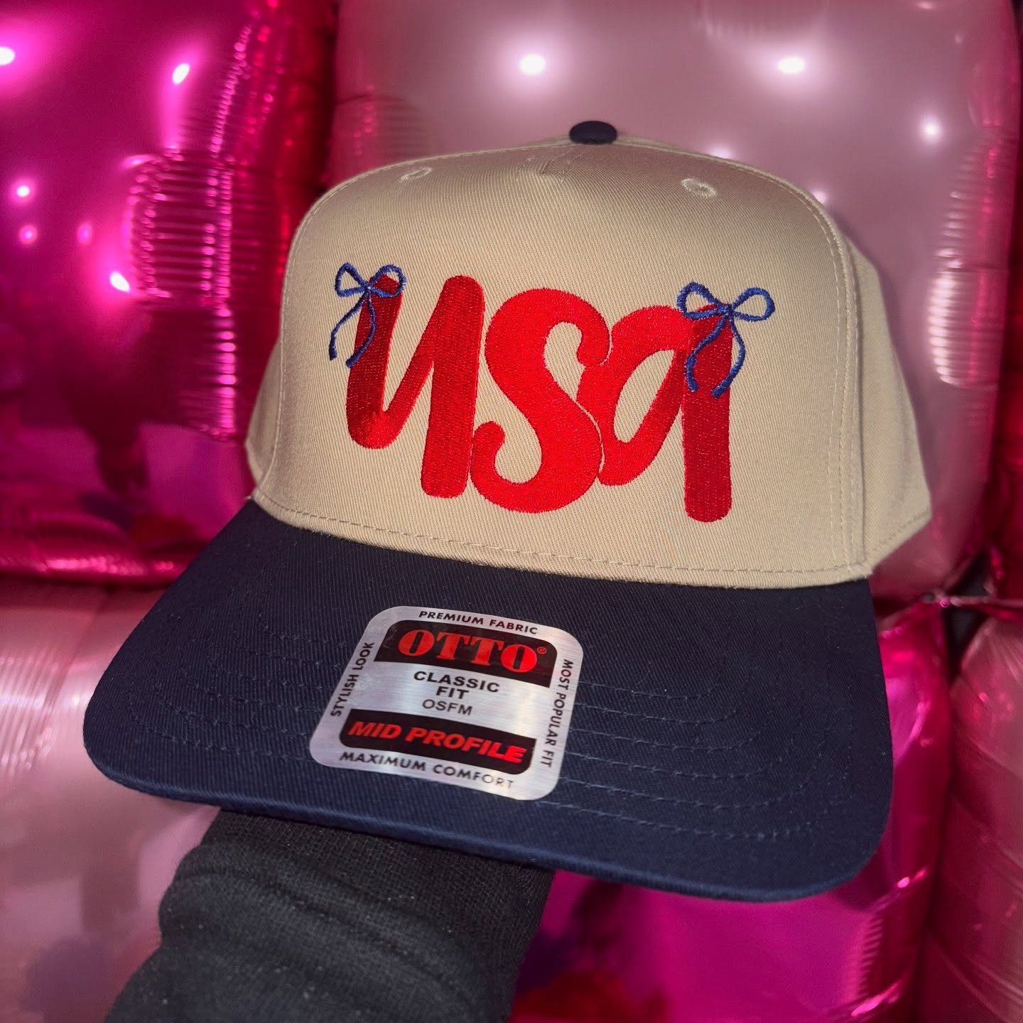 Small patriotic drop🇺🇸🇺🇸🇺🇸 these embroidered hats are ONLY $25, get FREE shipping on orders over $100