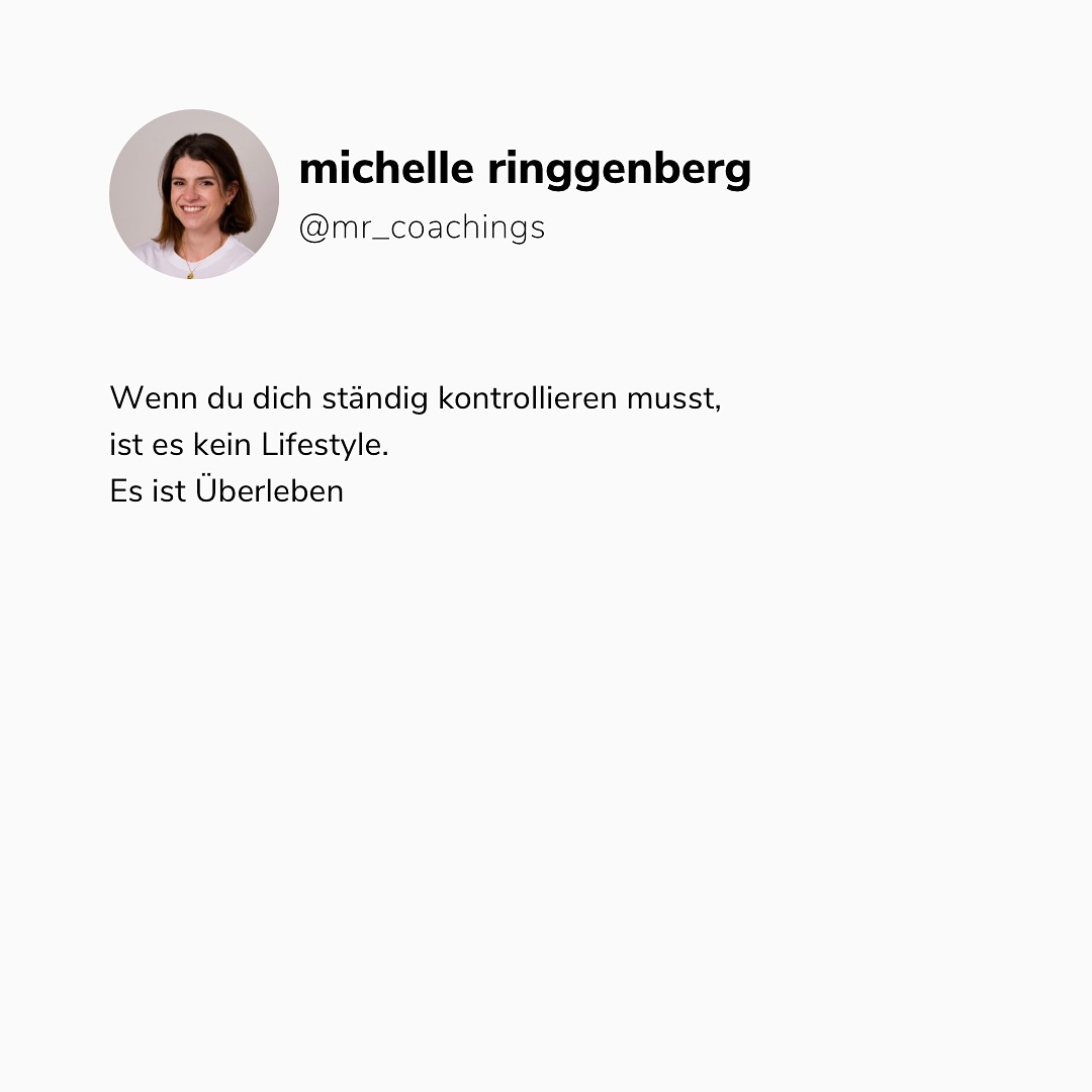 „Ich kann’s nur, wenn ich 100 % diszipliniert bin.“
„Ich muss mich einfach zusammenreissen.“
„Ich verliere sonst wieder die Kontrolle.“
Klingt nach Ehrgeiz. Ist aber oft ein Zeichen von Angst.
Von Daueranspannung. Von alten Mustern, die dich glauben lassen, dass du nur im Griff bist, wenn du dich unterdrückst.
Doch:
Wer ständig mit Kontrolle lebt, verliert irgendwann das Gefühl.
Für Hunger. Für Bedürfnisse. Für das eigene Ich.
Ich begleite Frauen, die nicht mehr funktionieren, sondern fühlen wollen.
Nicht mehr kontrollieren – sondern vertrauen.
Und genau dort beginnt deine langersehnte, echte Veränderung.
#mrcacademy #nervensystemverstehen #achtsamessen #traumasensitiv #coachingfürfrauen #emotionalesessen #mentalhealth #selbstbild #zyklusgerecht #selbstregulation