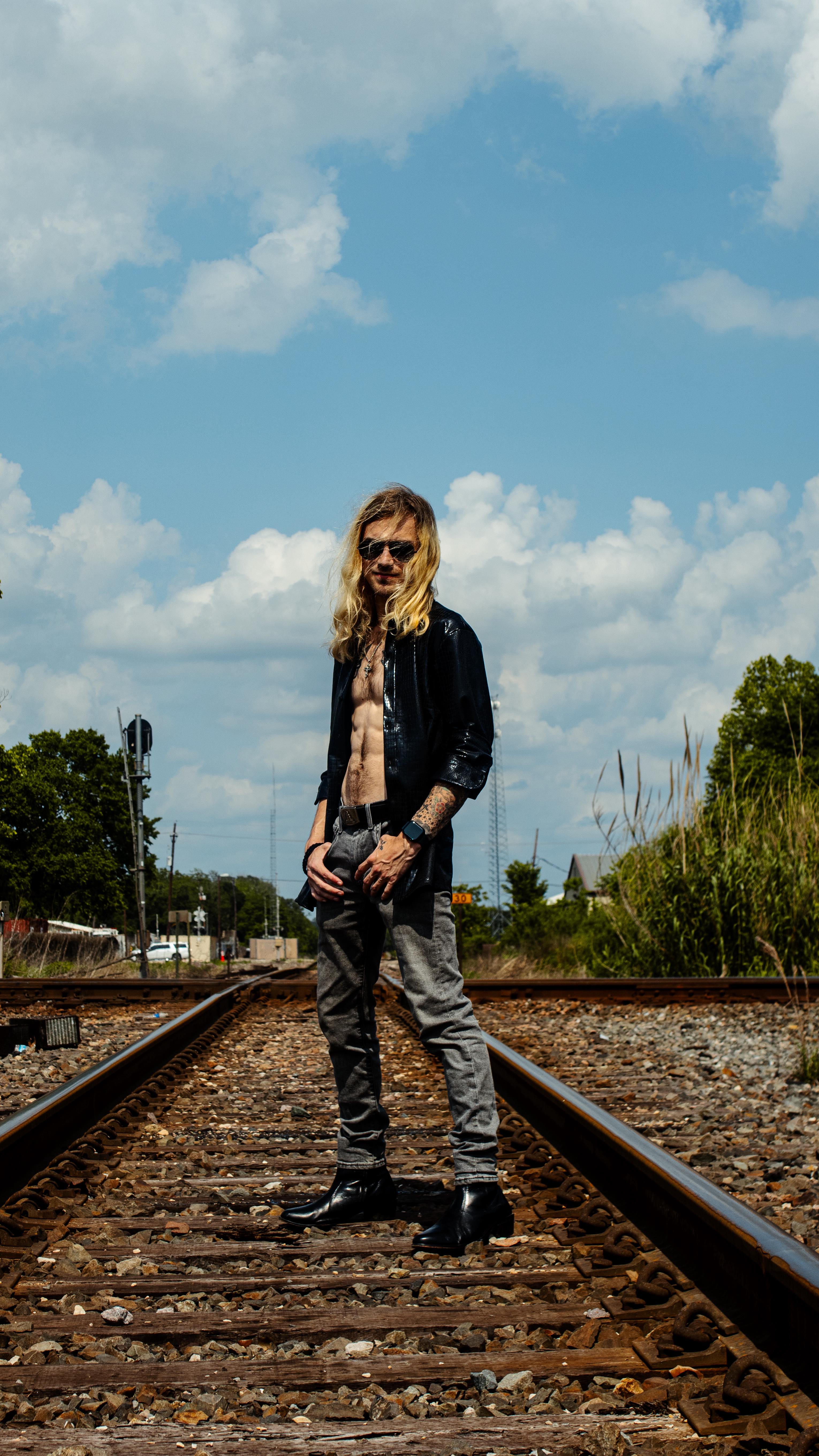 NOW PLAYING FORGIVE ME BY THE TERRIBLE TEXAN
New track just dropped!! Yall know what to do!!!
#blackmetal #electronicmetal #gothicmetal #gothic #grunge #alternative #metal #alternativemetal #texasmusicscene #texasmetal #houstonmetal #htx