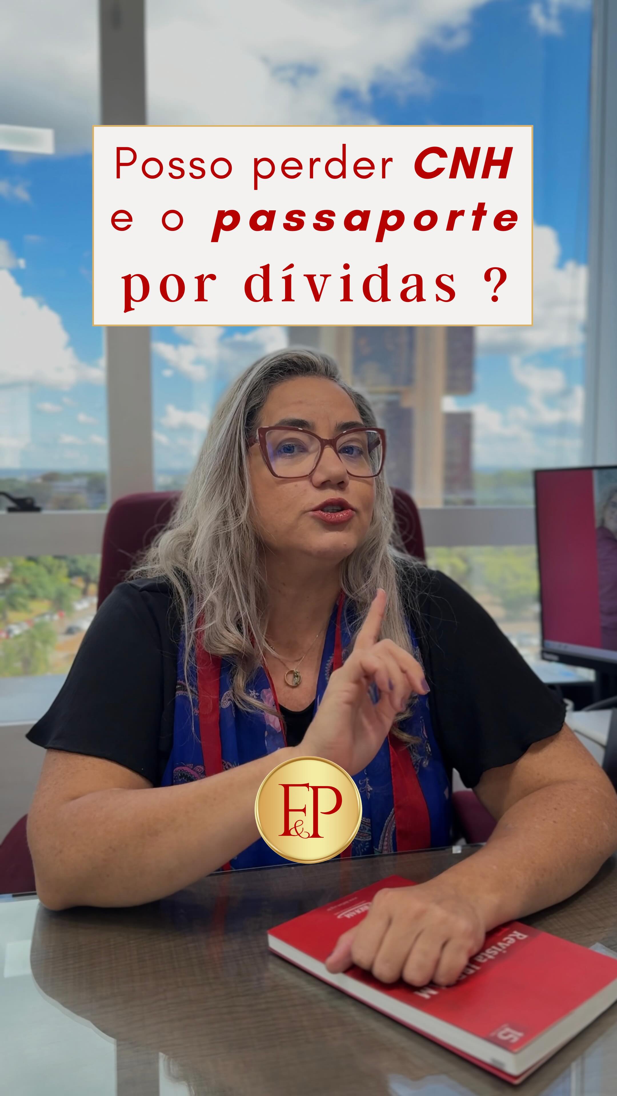 ATENÇÃO⚠️
STF decidiu que é possível a apreensão de passaporte e CNH de devedores!
Você provavelmente viu essa notícia rodando por aí... e talvez ficou preocupado. Mas calma!
Essa decisão é de 2023, e antes de pensar que vai perder seus documentos por estar com dívidas, é importante entender o que realmente foi decidido.
⚖️ O STF permitiu, sim, a apreensão de passaporte e CNH como forma de pressionar o pagamento de dívidas. Mas isso não é automático, nem vale para todo mundo!
Essa medida só pode ser aplicada quando:
✅ A dívida é cobrada por meio de um processo judicial;
✅ O juiz entende que o devedor está se esquivando de pagar mesmo podendo pagar;
✅ Não atinge quem está em situação de superendividamento real, ou seja, quem não consegue pagar o básico para viver por conta das dívidas;
✅ Não pode ser aplicada se a CNH ou o passaporte forem necessários para o exercício da profissão.
Ou seja: cada caso é um caso! O juiz avalia as condições antes de aplicar qualquer medida como essa.
📌 Inclusive, já falamos por aqui sobre a Lei do Superendividamento, que existe justamente para proteger quem se encontra em situação crítica e precisa de um recomeço.
Entender os seus direitos é o primeiro passo para não ser pego de surpresa!
#cnhapreendida #divida #superendividamento #direito #advogadabrasilia #stf #viagem #passaporte
