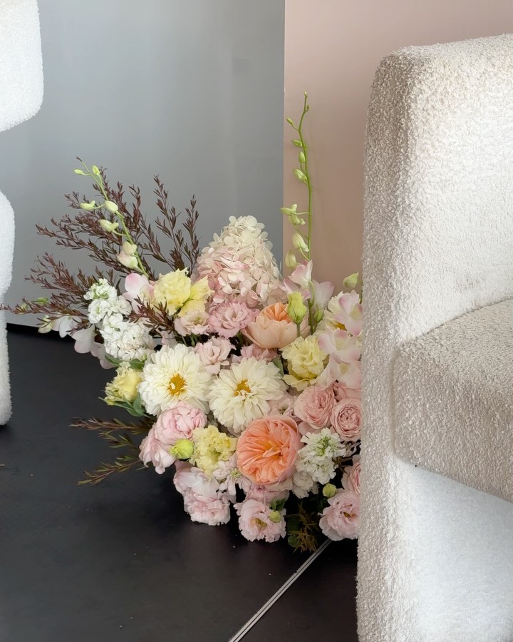 Playing flower fairy for @cake__tm
Another gorgeous event by @fame_eventdesign
Our dreamy florals captured by @snacksocialmedia