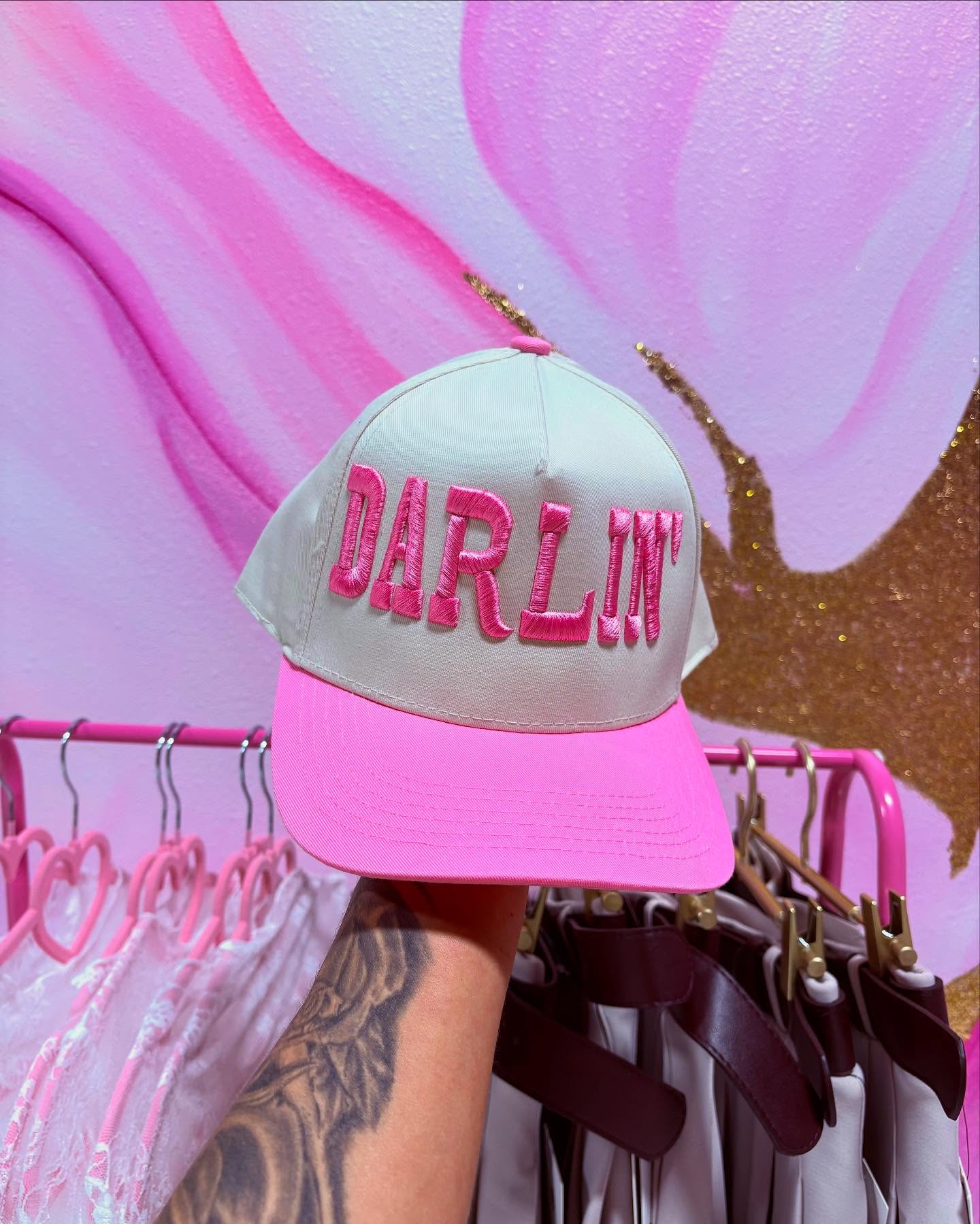 Just a good ole every day attire kind of cap 🛍️💫💕