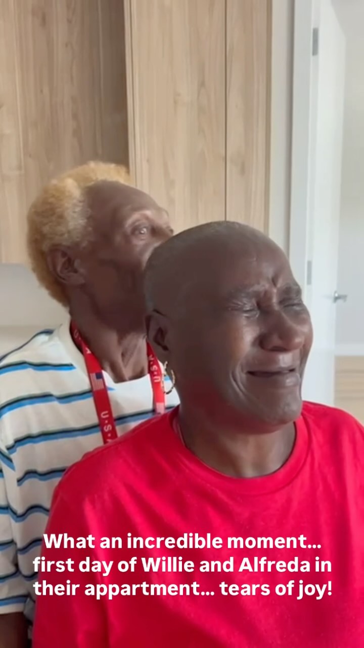 Willie and Alfreda’s story is one of the many that remind us why our work is so meaningful and rewarding.
Both wheelchair users, they had spent over a year sleeping on the bare ground, exposed to the streets and the elements. When we first met them, we took the time to listen, to truly understand their circumstances. What we found was clear: with just a little support, housing was within reach.
Just a few months after that first encounter, Willie and Alfreda moved into their new home—a space they could finally call their own. Today, they are safe, comfortable, and full of renewed hope for the future.
They don’t just have a roof over their heads—they’ve regained their dignity, their stability, and their peace. Their story is a testament to what’s possible when compassion meets action.
Vamos que se puede!
💪💪❤️💪💪❤️💪💪❤️💪💪
#homeless #endinghomelessness #hermanosdelacalle #housingfirst #invisiblepeople