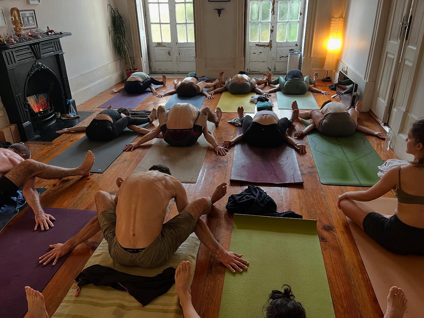 ✨ Today we celebrate International Yoga Day ✨
A practice that guides us daily — on and off the mat.
Teaching us to breathe, listen, and live with greater presence.
Grateful for everyone who shares this path with us.
May we continue to inspire each other every day. 🙏
#InternationalYogaDay #AshtangaYoga #YogaPorto #YogaEveryDay