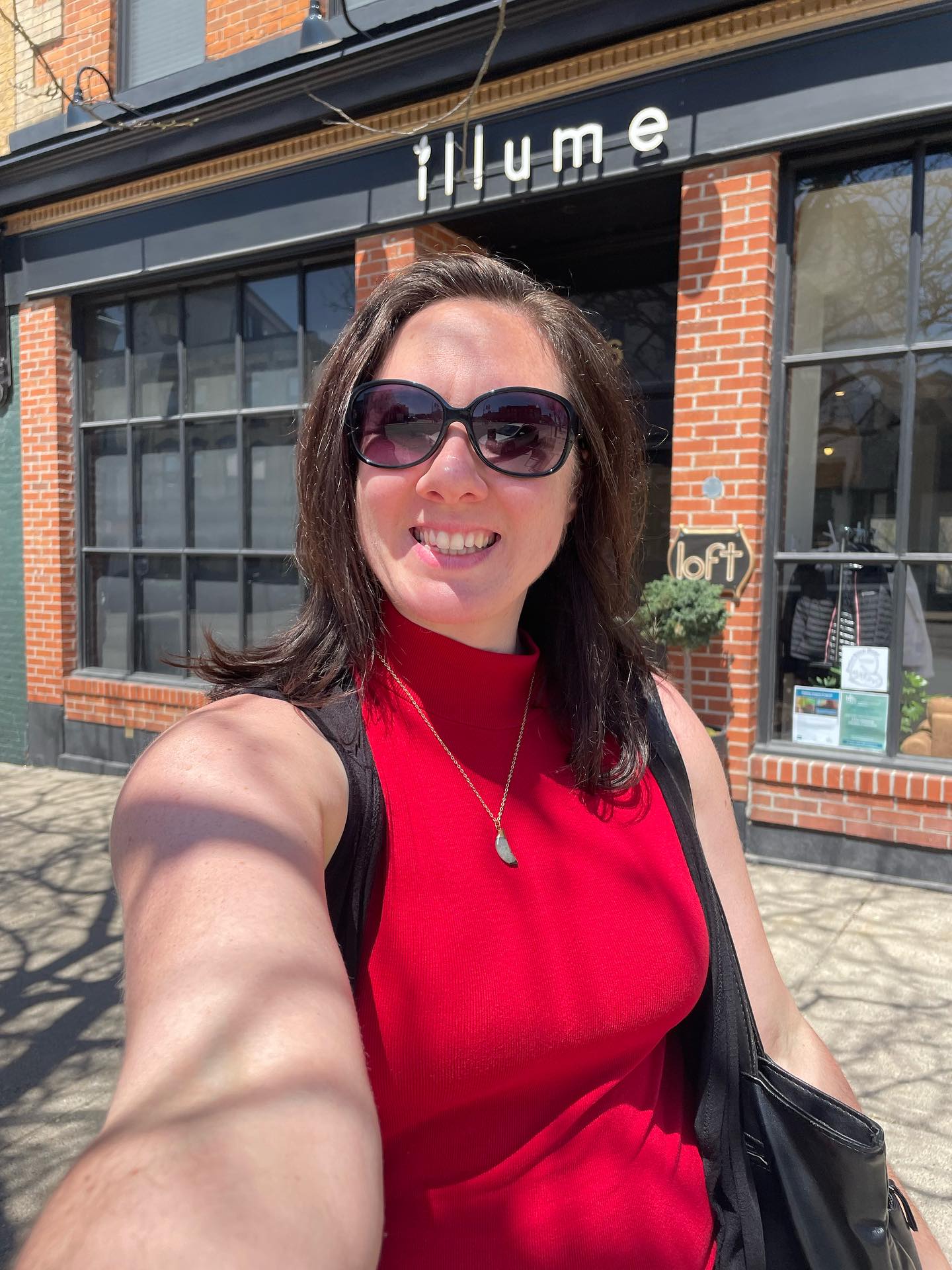 ✨ Life lately ✨
There are sooo many exciting things happening in my world atm. A season of many new roles and opportunity’s.
This girl is back to parlour milking, accepted a new coordinator role for iFarm Perth County (an event that teachers youth about agriculture) and is honoured to now be offering Breathwork at Illume.
Can my passions get any more different?! 🤣 This is a life of range. A life that doesn’t fit a pre-made mould, where you get to make your own rules.
Last week, in 24 hrs, I went from barn chores to wedding decor to energy facilitation. A girl really can have it all!
A life designed around joy and chaos. One where you end your day with dirty hands, a tired mind, twinkling eyes and a smiling heart. Where hard work and rest go hand in hand.
More please ❤️🔥