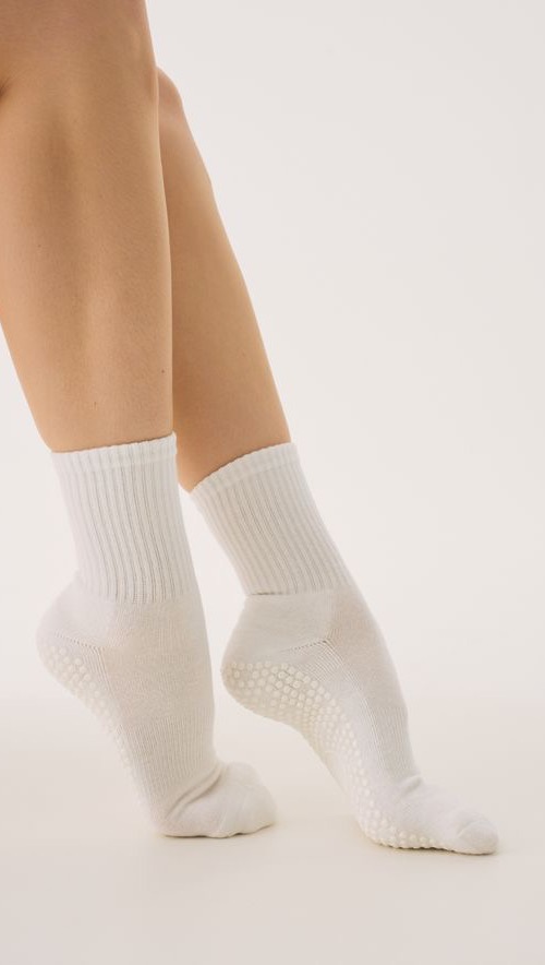 Yep… we’ve even sorted the socks 🤍
We’re going all in for our Soma crew, because the little things matter.
From the feel-good classes to the cosy space (and now, the grip socks!), we want you to feel looked after from the ground up.
It’s all part of creating a space that feels like yours.
We can’t wait to have you in.
#SomaStudio #FeelGoodMovement #ReformerPilates #AshtonUnderLyne #PilatesVibes #StudioDetails #CommunityFirst #reformerpilatesmanchester