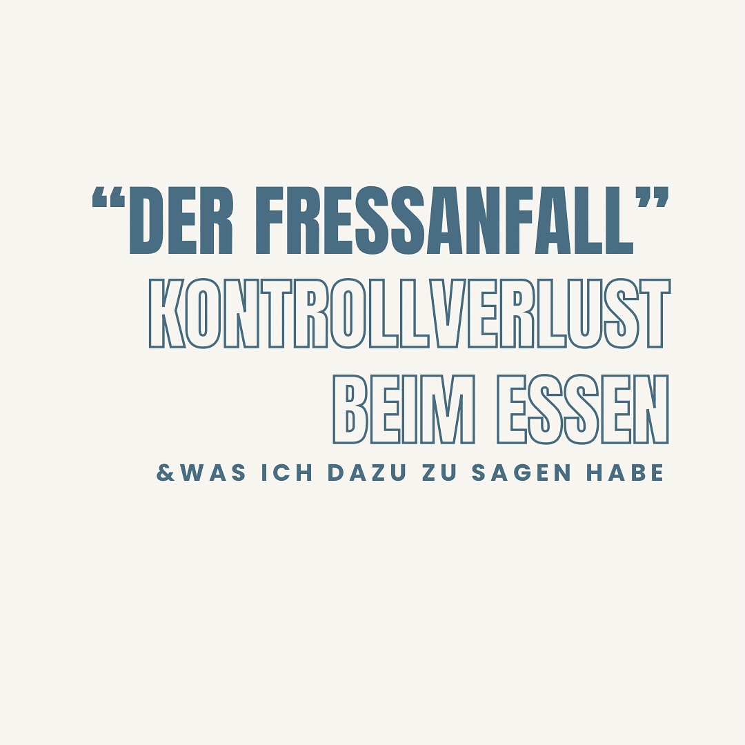 Deine SOS-Tipps bei Fressanfällen 👇🏼
Du braucht nur mehr Disziplin. Reiss dich zusammen!
Nein!
Du brauchst mehr Raum. Mehr Verbindung.
Die Scham. Die Hilflosigkeit. Das Gefühl, schon wieder „versagt“ zu haben.
Aber die Wahrheit ist:
Es war nie der fehlende Wille.
Es war der fehlende Zugang zu deinem echten Bedürfnis.
Essanfälle sind oft das Symptom – nicht das Problem.
Wenn du ständig verzichtest, zu wenig isst, emotional überfordert bist oder deinen Körper kontrollieren willst, reagiert dein System.
Und zwar mit dem, was immer verfügbar ist:
Essen.
Weil Essen dich reguliert, wenn du dich nicht selbst halten kannst.
🧠 SOS – 3 Soforthilfen bei akutem Essdrang:
Kauen & atmen.
Atme bewusst. Kauen reguliert dein Nervensystem.
Bewegung statt Verbot.
Dehne dich, bewege dich, bring Energie in Fluss – nicht in Widerstand.
Echte Mahlzeit statt Volumen-Ersatz.
Iss warm, vollwertig, mit Kohlenhydraten, Fetten & Proteinen. Kein Light-Salat. Sondern Power-Teller.
✨ Was du brauchst, ist keine neue Diät.
Was du brauchst, ist Verbindung. Sicherheit. Wissen.
Und das bekommst du in der MRC Academy. ->coming soon!
Gönn dir bereits jetzt einen Einblick und hol dir meinen PDF-Guide!
Link in der Bio💯
👉 Dein Körper ist nicht das Problem.
Er ist dein Wegweiser. Und ich begleite dich gern ein Stück.
💌
#emotionaleseessen #essanfälleverstehen #selbstregulation #nervensystemberuhigen #coachfürfrauen #mrcacademy #powerteller #essverhaltenverstehen #zyklusgerecht #hormonfreundlich #coachingohneperfektion #achtsamkeitimbauch #mentalhealthfürfrauen #traumasensitivescoaching #essdrang #körperverbindung #achtsamessen #coachingbern #frauenstärken #ernährungscoaching #coachmitgefühl
