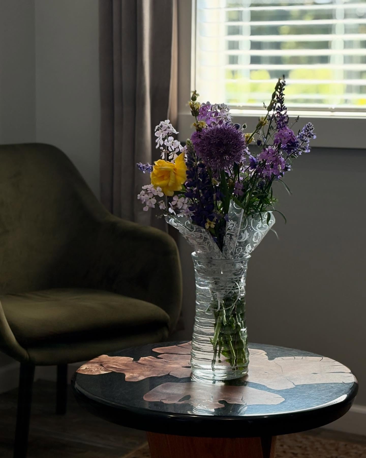 Counselling- a space to breath, reset and find peace.
.
.
#counselling #canadiancounsellor #registeredclinicalcounsellor #victoriabc #pnwcounsellor #counsellingpractice #individualcounselling #bcacc #ccpa #RCC #counsellor #colwoodcounsellor #colwood #backtobackchiro #westshorecounsellor #therapist #westshorechamberofcommerce