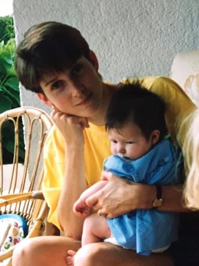 It’s my birthday! & my mum’s on Sunday. So special to celebrate our birthdays so close together, with my twin and inspiration ✨ in my 33rd year, what have a learnt? I’ve finally learnt how to have work / life balance! Part of that comes from grafting for 10 years to get my businesses off the ground and running, and the graft is still very much there. But the balance is key to making it sustainable. I’ve also learned to embrace all of what life brings. The ups & downs. They all have value. Recently I was reflecting on how I used to handle (or not handle) uncertainty, and yet here I am age 33 and most days are uncertain. Most of the time I walk into jobs having never met the people or worked in the space, and somehow, I thrive. Life is forever a learning journey, my guiding light for the last few years is “do it scared”. That’s where the magic happens ✨ thank you for everyone who has even been a part of @thedarkroombc so far. There’s more to come, and I can’t wait to see you 🤍