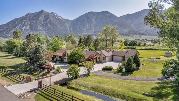 FOR SALE:
📍 1008 Georgia Lane, in Gardnerville
Bed: 4
Bath: 4
Garage: 4
SqFt: 3,690
Year Built: 1990
Acreage: 5.06
Price/SqFt: $569
MLS #250051750
⚡️Listed at: $2,100,000
DM “Georgia” to learn more or schedule a showing
➖➖➖➖➖➖➖➖➖➖➖➖➖➖
“Spectacular Carson Valley custom built home ideally positioned on 5 acres in the pristine foothills of Sheridan meadows. A priceless view of the sierra mountains, Jobs and Freel Peaks. Welcome to this expansive ranch-style retreat, where comfort meets elegance on a beautifully landscaped property. This spacious 4-bedroom, 4-bath home offers an ideal blend of open living and thoughtful design, featuring vaulted ceilings that enhance the light-filled interiors. Gorgeous knotty alder wood doors, wood framed Anderson brand windows, and custom shelving in dining area and built-in bookcases in the office space. Warm real oak flooring through the home.”
Listed by: Brenda Collins with Dickson Realty – Carson City
Post by: Weston Park | S.195947 PM.168849| RE/MAX Gold Carson Valley | 1320 US Hwy 395 North, Gardnerville NV 89460
#carsonvalleylistings #northernnevada#nevadarealestate #laketahoerealestate #carsonvalley #remaxgold #homeforsale #douglascounty #northernnevada #gardnerville #minden #genoa #nevada #nevadahomesforsale #carsoncity #nvmag
#visitNevada #onlyinnv #travelnevada #renotahoe #thatnevadalife #laketahoe