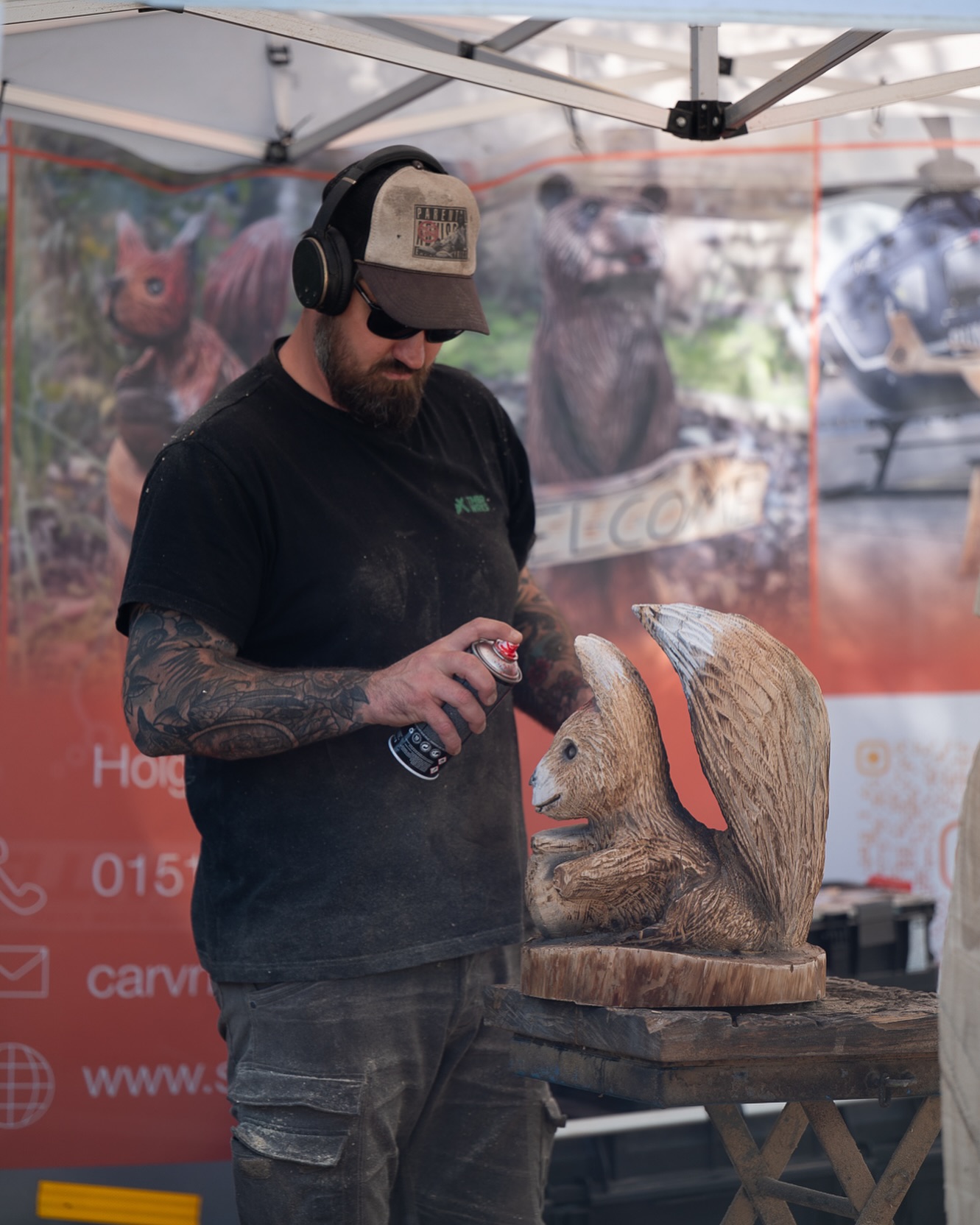 Konzentration, für die Farbe im Leben…
#happylifestyle #carvingwood #woodcarving #carvings #saburrtoothtools #saburrtooth #stihl #kettensägenkunst #holzkunst #art #holzmachtglücklich #dreams #dekoration #garden #inspiration #handmade #handmadewithlove #schnitzen #kettensägenschnitzen #chainsawcarving #chainsawcarver #carving #woodsculptureartists #woodart #holzkunst #gardeninspiration #decoration #holzskulptur #wood #schnitzen