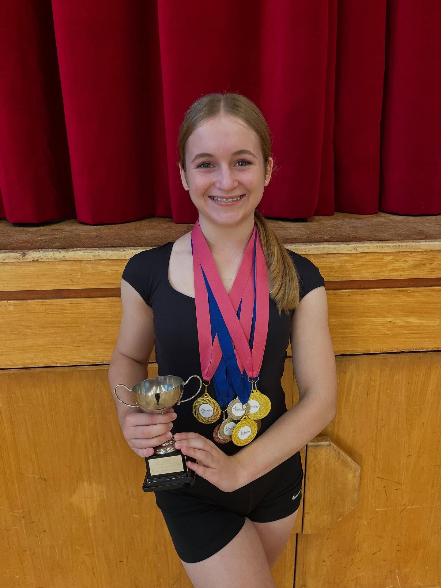 Congratulations to Amelie who won the Senior Lyrical Modern Trophy 🏆 @tonbridgedancefestival after a great week with wonderful results from all her dances ⭐️ A lovely way to end the week! @federationoffestivals