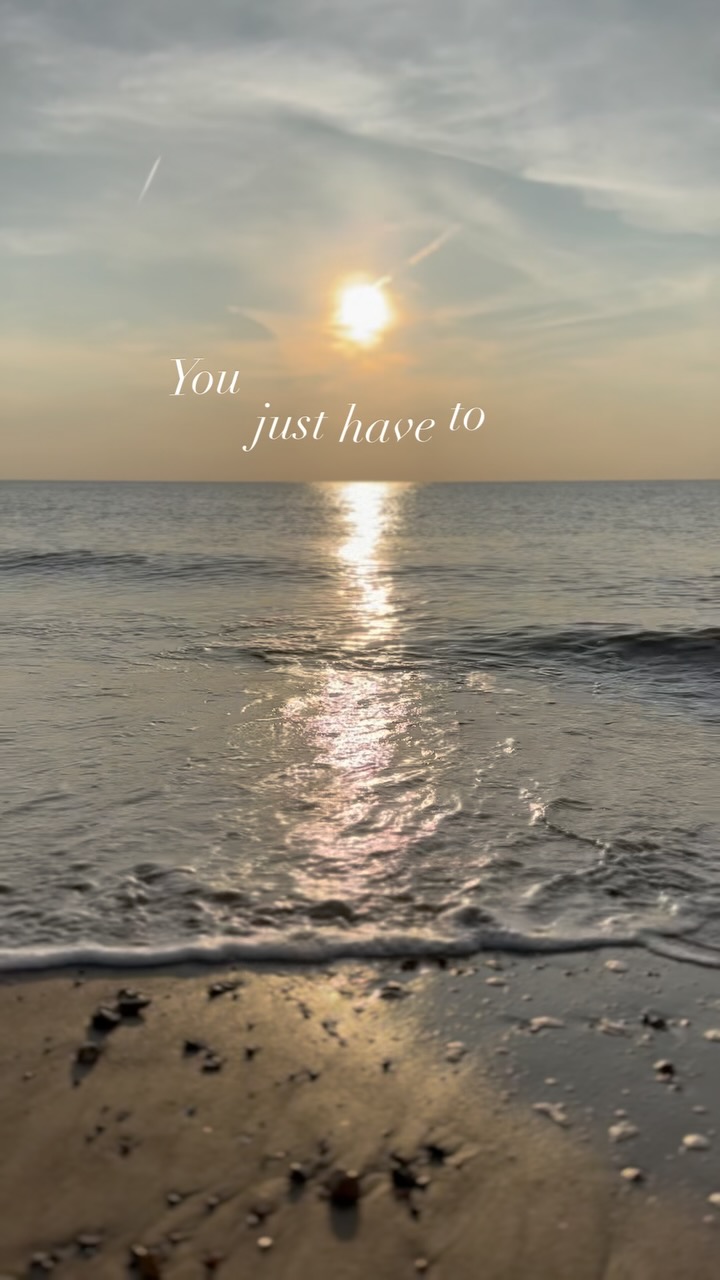 Burnout is real and when your mind and body are telling you to stop, you have to listen. There are things you can’t run from, emotions you can’t repress, situations you can’t understand, problems that just can’t be overcome in that moment, and the best thing you can do, is to 🛑 stop. Let life flow by until you’re ready to get back up…
#breakingtheblocks #mentalhealthpodcast #goodmentalhealth #burnoutrecovery #oceansounds #oceanhealing