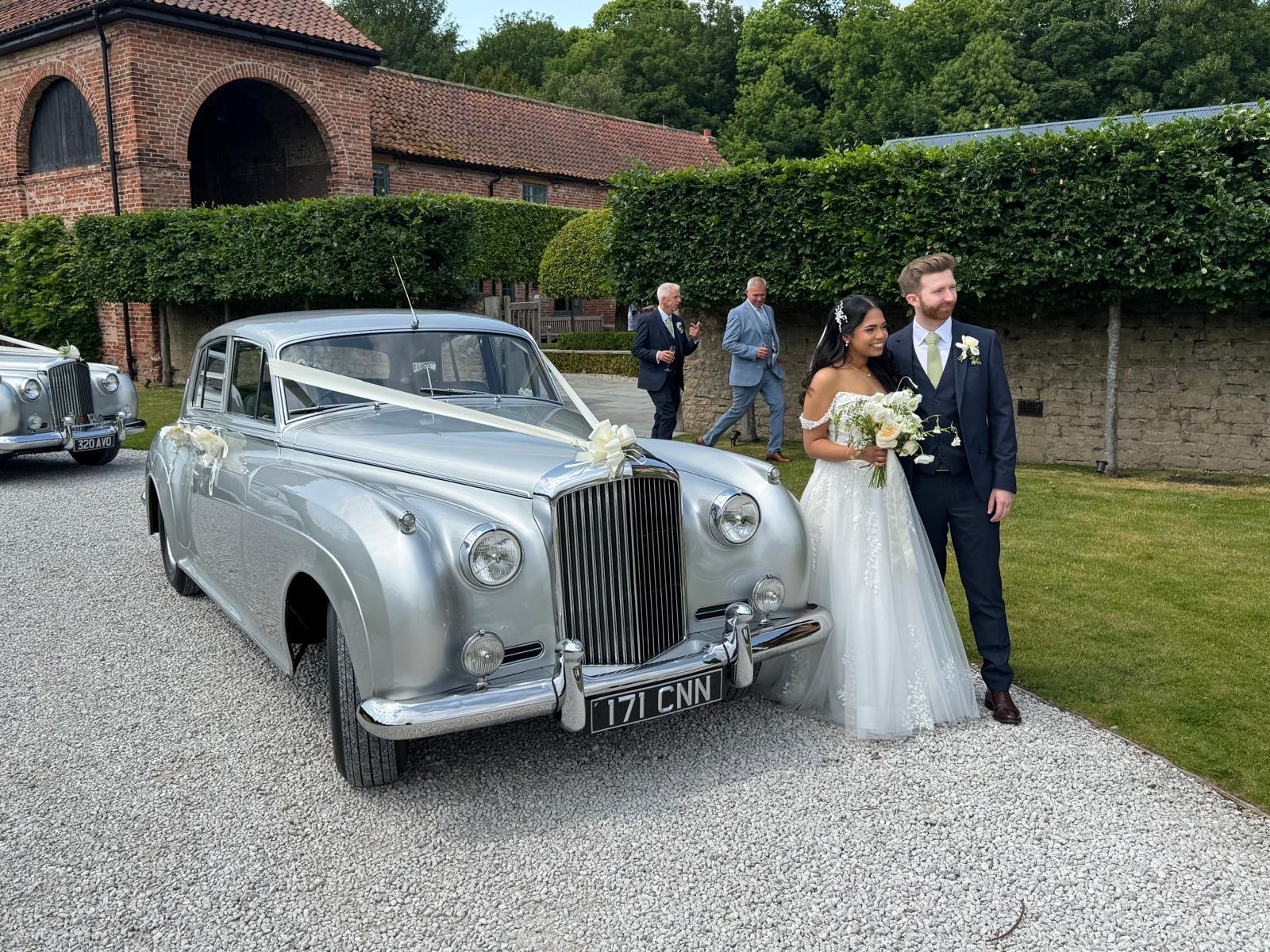 Good to see our friends at a special wedding yesterday. Congratulations Ryan & Fiona!
Ryan & Fiona enjoyed our two matching Bentley S1's between the showers. Ryan’s parents Dave & Angela, used our cars for their (Lenton) wedding this month back in 1987!
#lentonlimousines
#hazelgap
#hazelgapwedding
#hazelgapbarn
#hazelgapbarnwedding
#weddingcarsnottingham