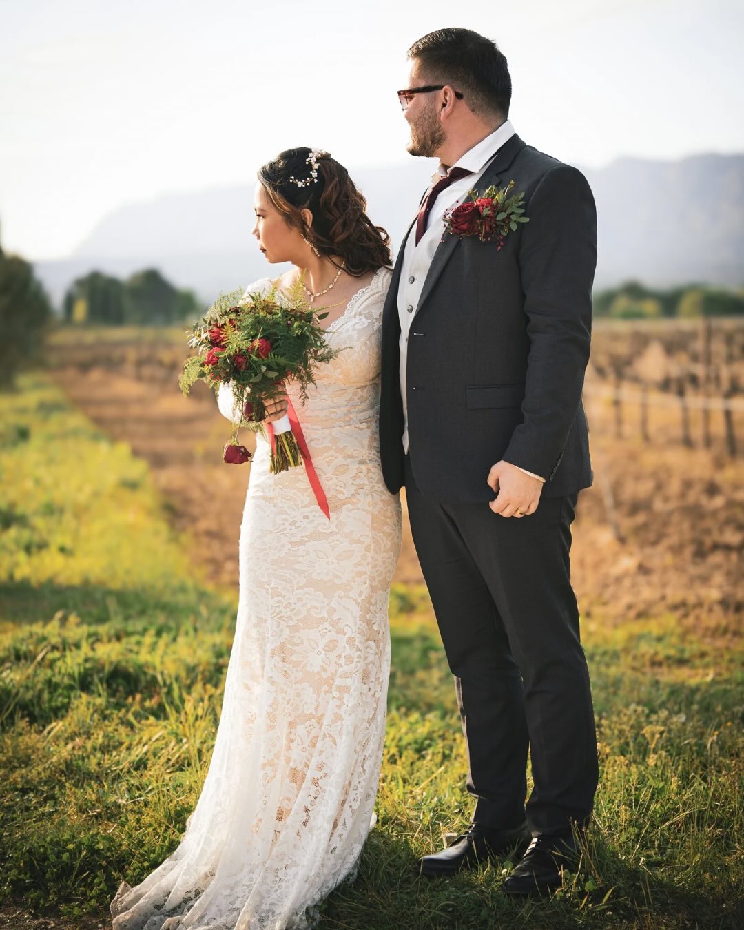 Quel bonheur d’avoir accueilli Fiqhi & Nicolas pour leur grand jour 💍
Un grand merci 🥰 à notre partenaire image @cruz_prod13 pour ces photos remplies d’émotion et de lumière ✨
Chaque image reflète parfaitement l’amour et l’ambiance de cette journée unique 📸
#Masdesaureliens
#LieuDeRéceptionSud
#MariageenProvence
#SouvenirsEnImage
#mariage2025