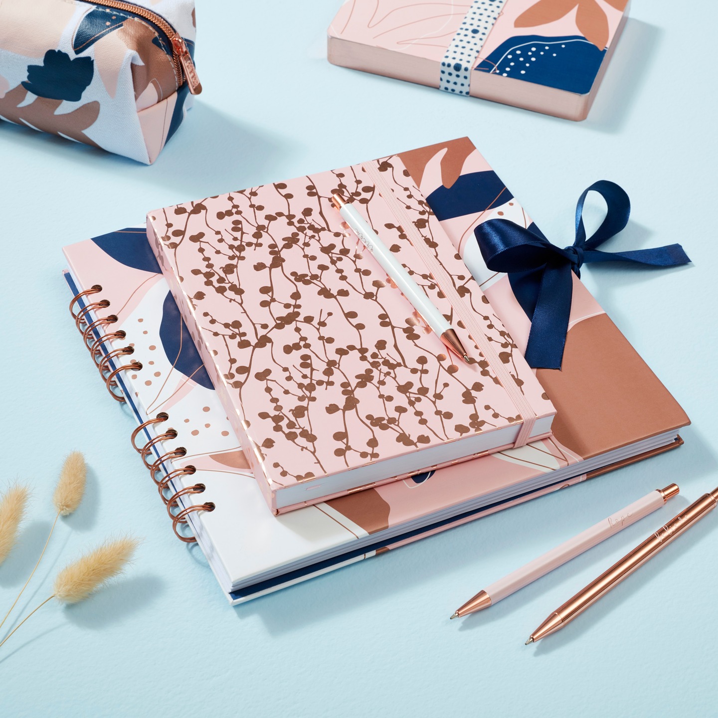 Modish’s Japandi Collection!
Infusing your workspace with floral energy and tranquil design
#stationery #stationeryshop #stationerylove #floraldesign #floralart #planner #planners