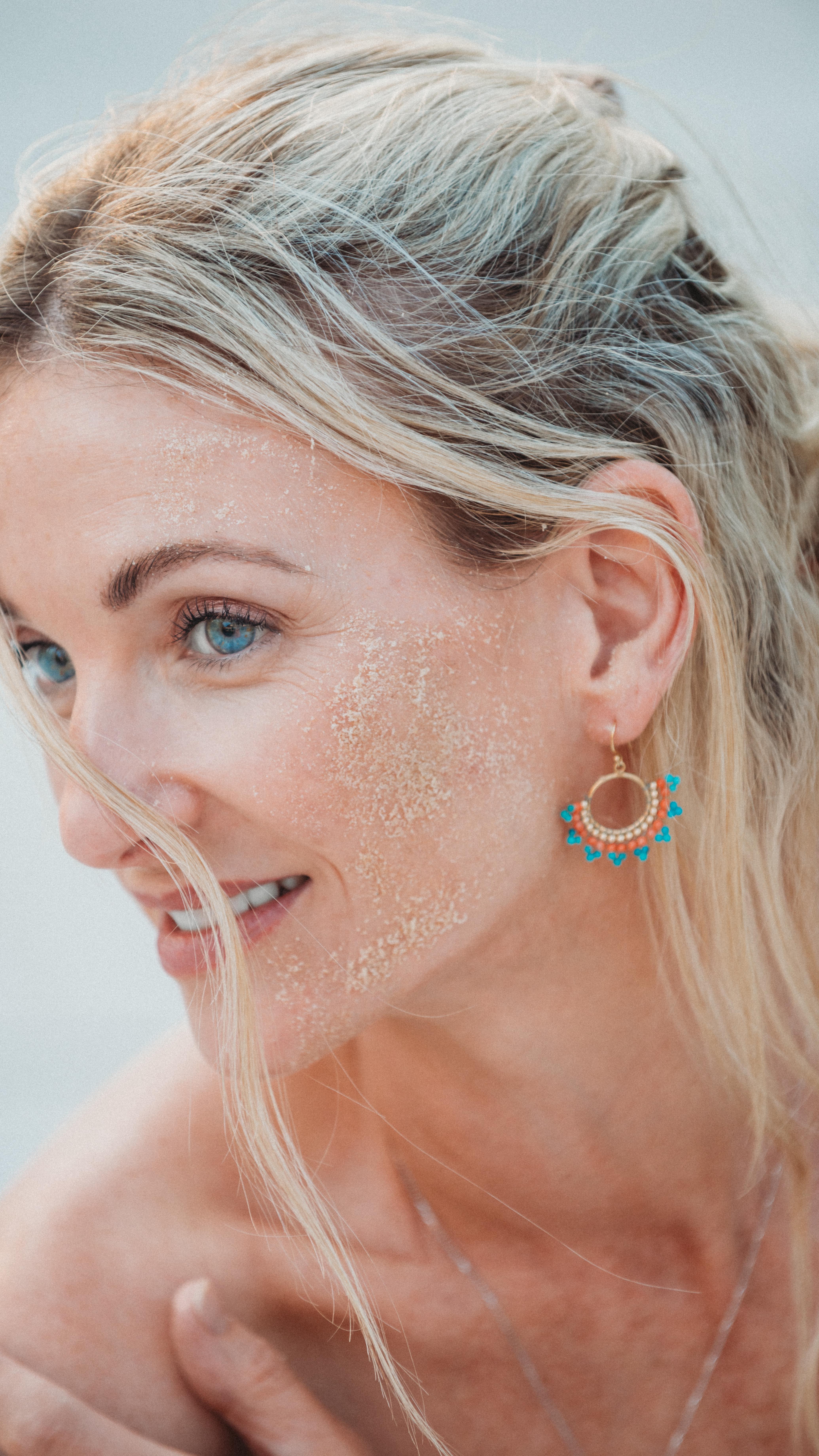 Everyone wants the final reel to look polished and effortless—
but this is the part no one shows.
The testing, tweaking, adjusting…
Angles that flatter, movement that holds attention, light that sells.
This is where content actually starts performing—long before it hits your feed.
📸 Behind the scenes of a reel for @studioroccoofficial
Made with strategy. Shot with purpose. Styled to convert.
#BrandingPhotographerUK #JewelleryReels #ContentThatWorks #ProductPhotographyBTS #CreativeContentUK #JewelleryContentCreator #StudioRocco #BehindTheScenesShoot #ScrollStoppingContent #BrandingThatSells #SmallBizSupportUK