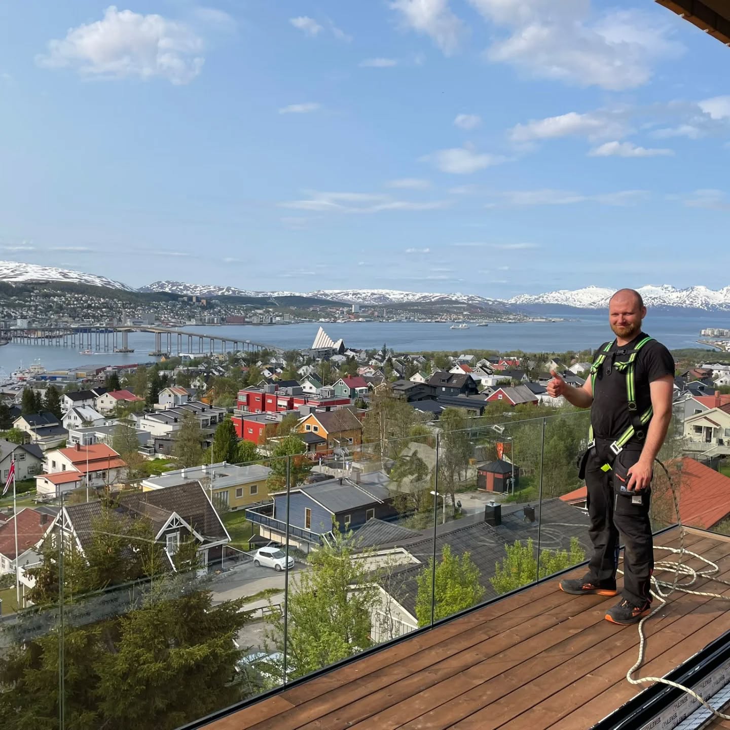 Dawid er fornøyd, dette blir bra, ser du glasset ?