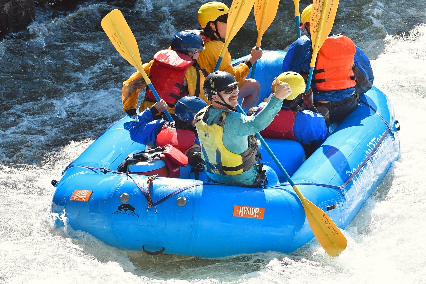 This or that: rafting or canyoneering? 🌊🧗♂️
Tell us in the comments!