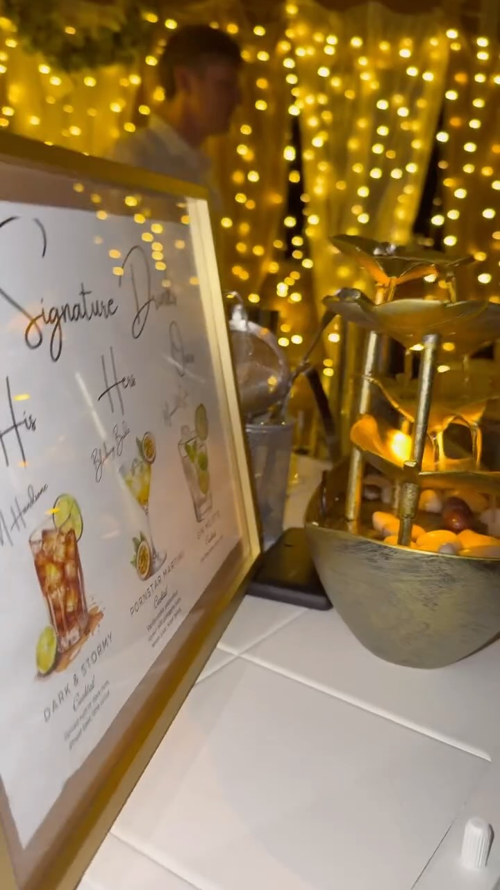 🐎✨ Barn, boots, and booze! We brought the party to the paddock for this unforgettable wedding — horses in the background, love in the air, and our signature shots flowing all night long. 🍸💍 Cheers to love, laughter, and wild nights under the stars! #MobileBar #WeddingVibes #brisbaneevents #WeddingShots #CountryLove #DrinkUp