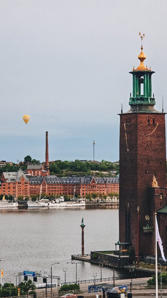 Had the most amazing time showing @laurapribs around my hometown. It was such an incredible week and I even got to visit some places I have never made the time to see. Thanks for such a fun week â„ïž
.
.
#sverigeđžđȘ #visitstockholm #visitsweden #hometowntourist