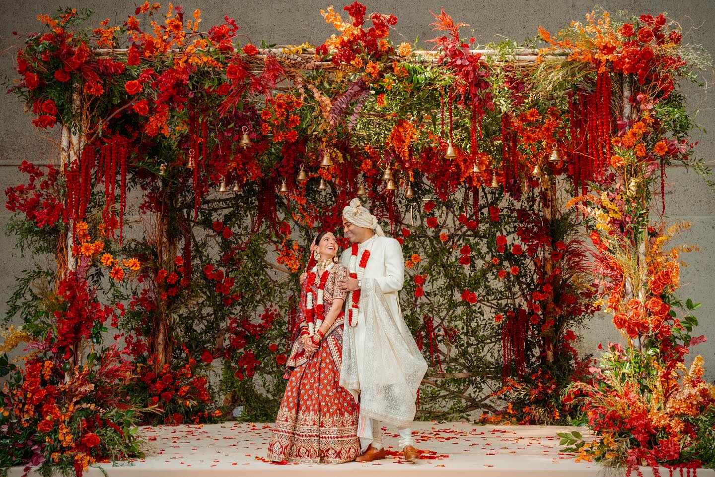 Breathing life into this couple’s ceremony with the element of fire as the guiding inspiration behind the mandap design. Layers of texture and tone flowed through the canvas of a four-pillar structure, setting a radiant stage for a traditional South Asian ceremony rooted in warmth, light, and love.
.
.
.
.
.
Design & Decor: @elegant.affairs
Coordinator: @eventsbyvaishali
Venue: @bellworks
Photographer: @misserum
Video: @theweddingstory_official
Culinary Experience: @moghulcaterers
DJ: @djinsomnia
