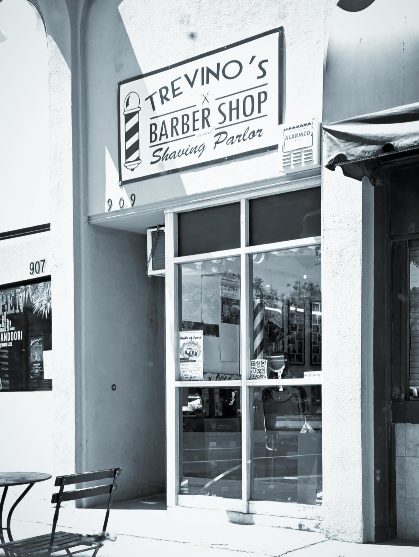 We invite you to come and relax with us. Our haircuts and beard trims are available, and we always maintain a welcoming atmosphere. We would love to have you—everyone is welcome!