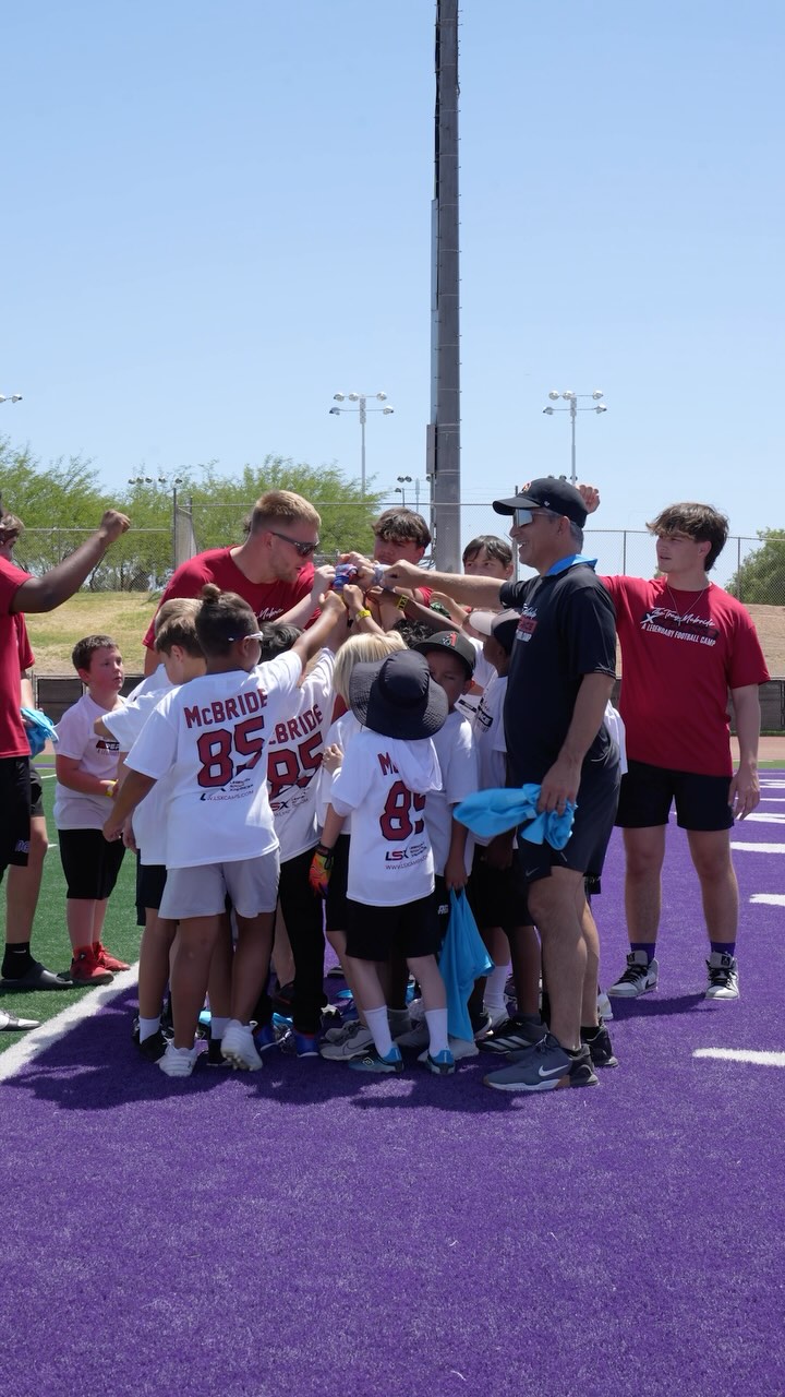 Hearing from The Cardinals Walter Payton Man of The Year Nominees Himself!!!
#lsx #treymcbride #arizona #legendarysportsxperiences